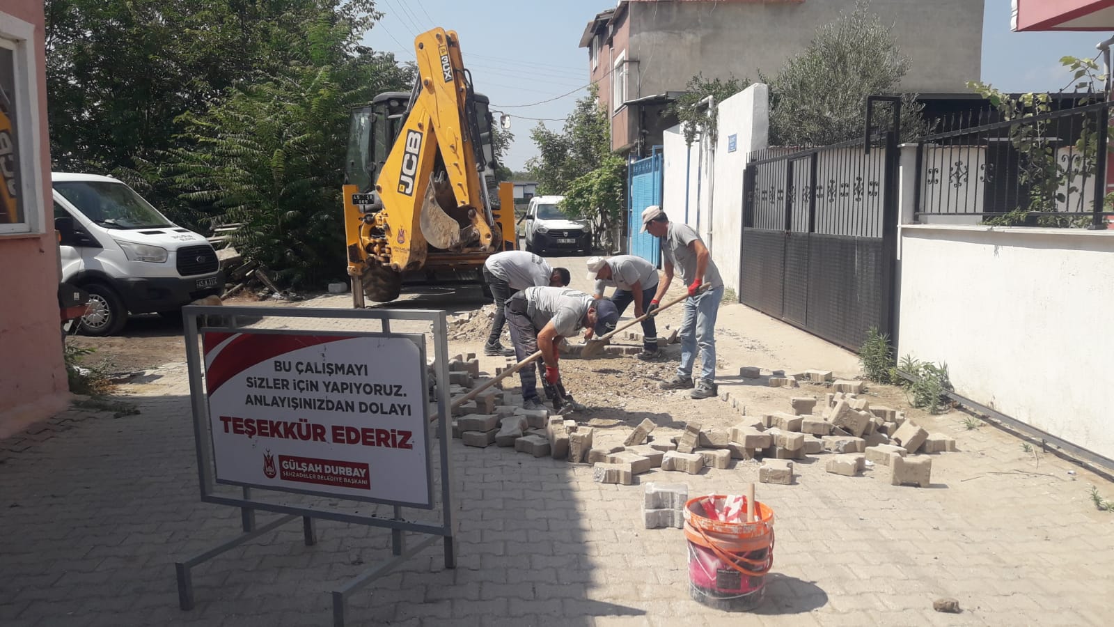 Şehzadeler Belediyesi Yolları Yeniliyor (3)