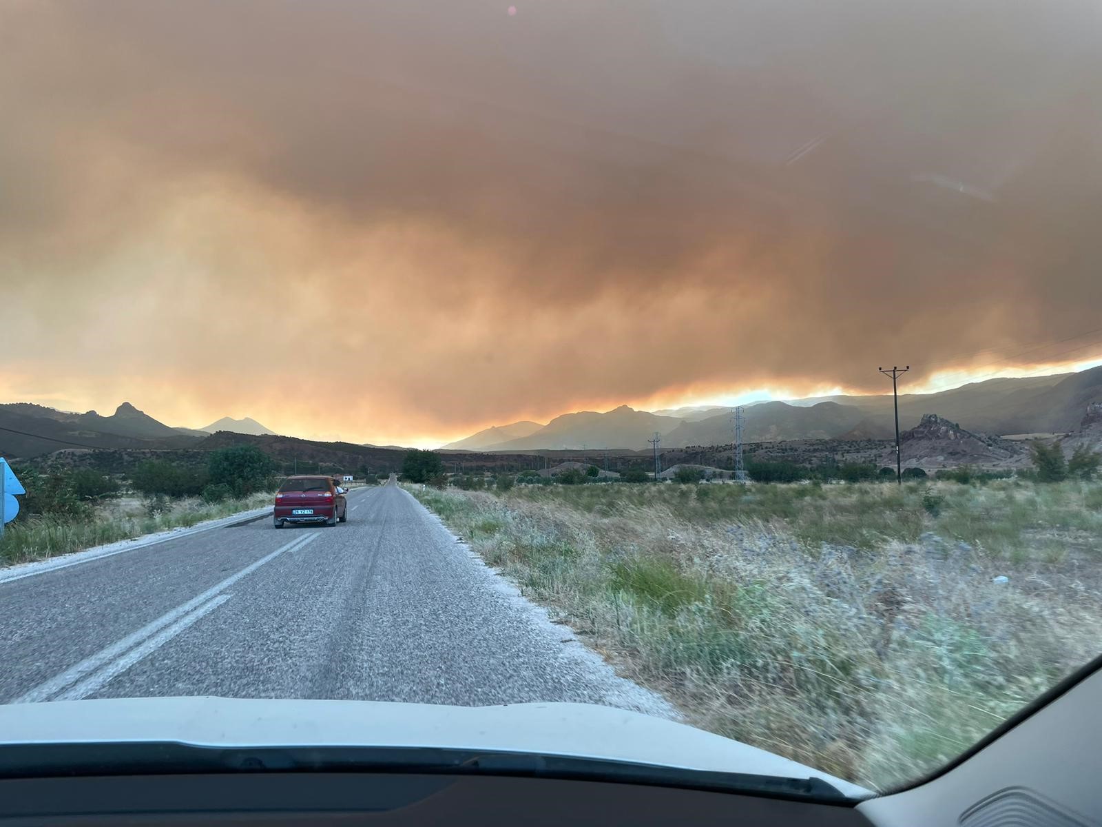 Bolu'daki Orman Yangını Eskişehir Il Sınırına Yaklaştı (1)