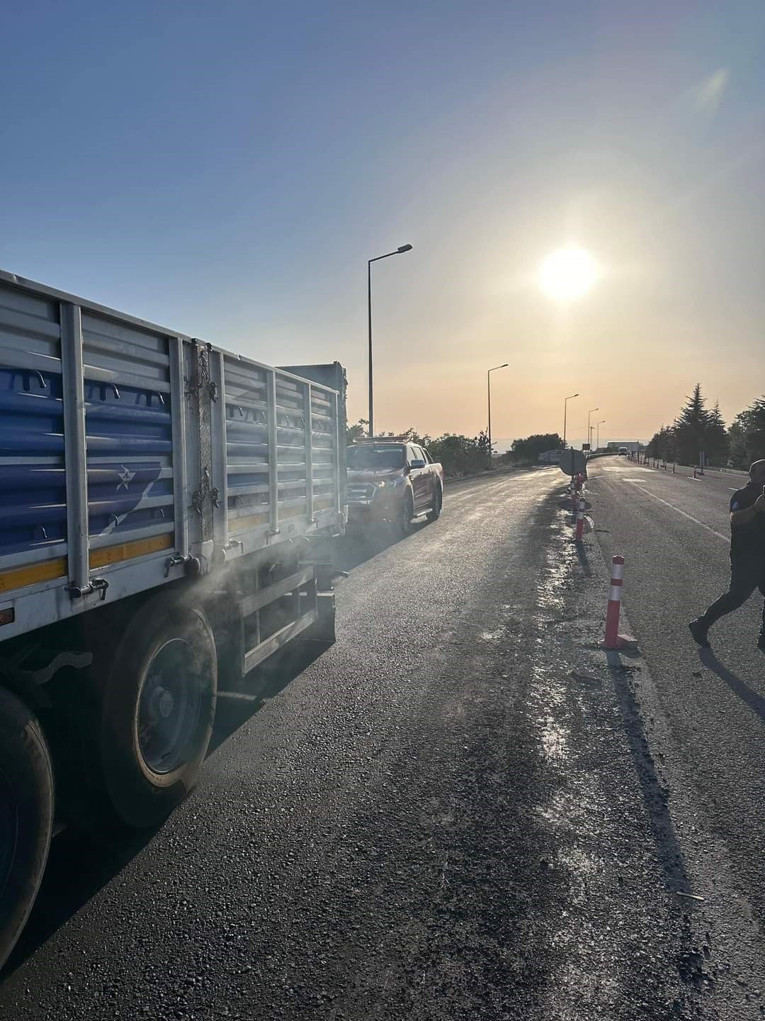 İzmir Yangınından Dönerken Alev Alan Tıra Müdahale Ettiler (2)