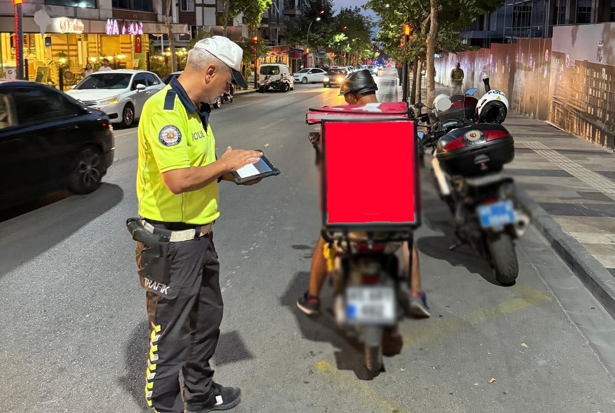 Manisa Trafiğine Sıkı Denetim (1)