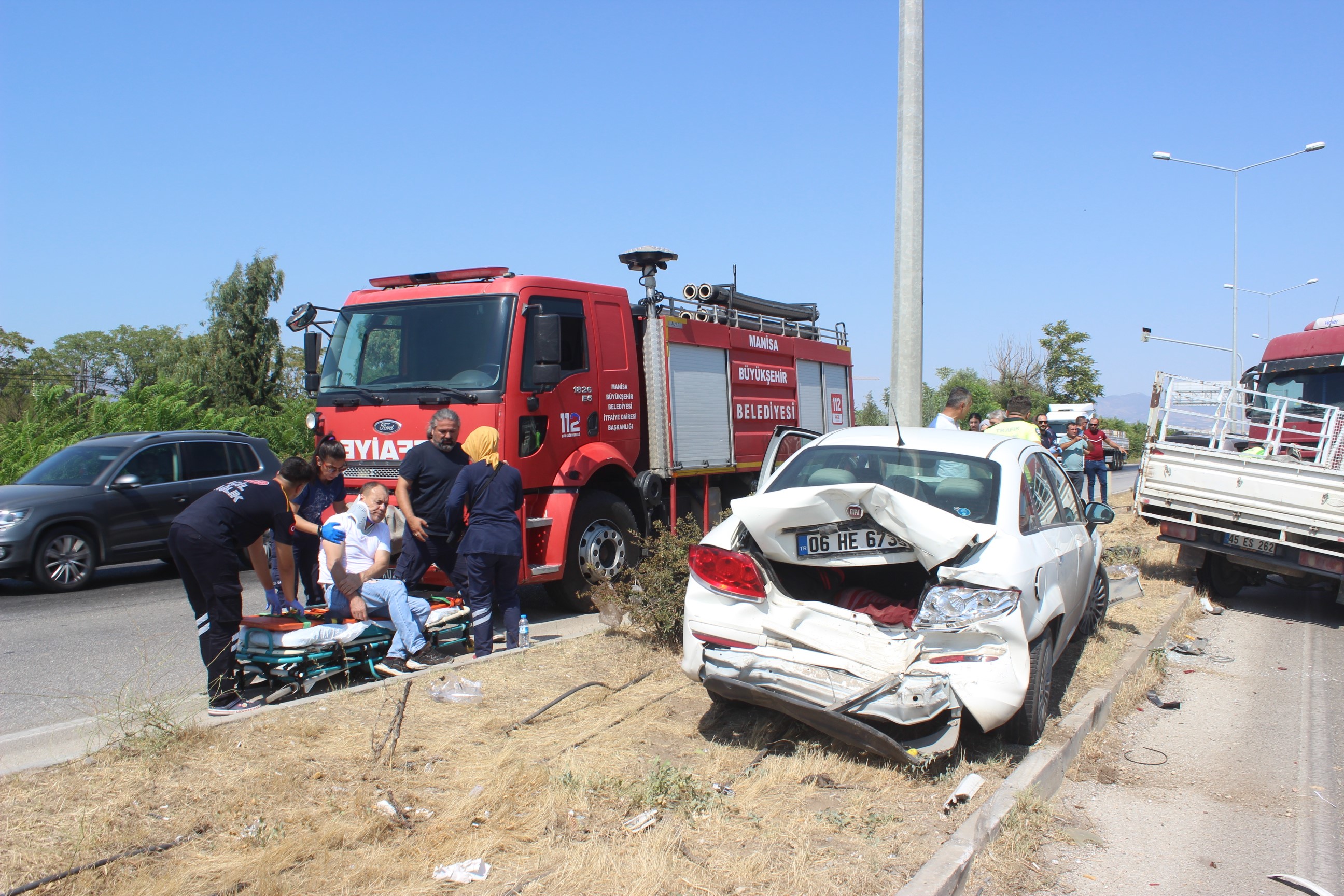 Manisa’da Zincirleme Kaza 3 Yaralı (6)