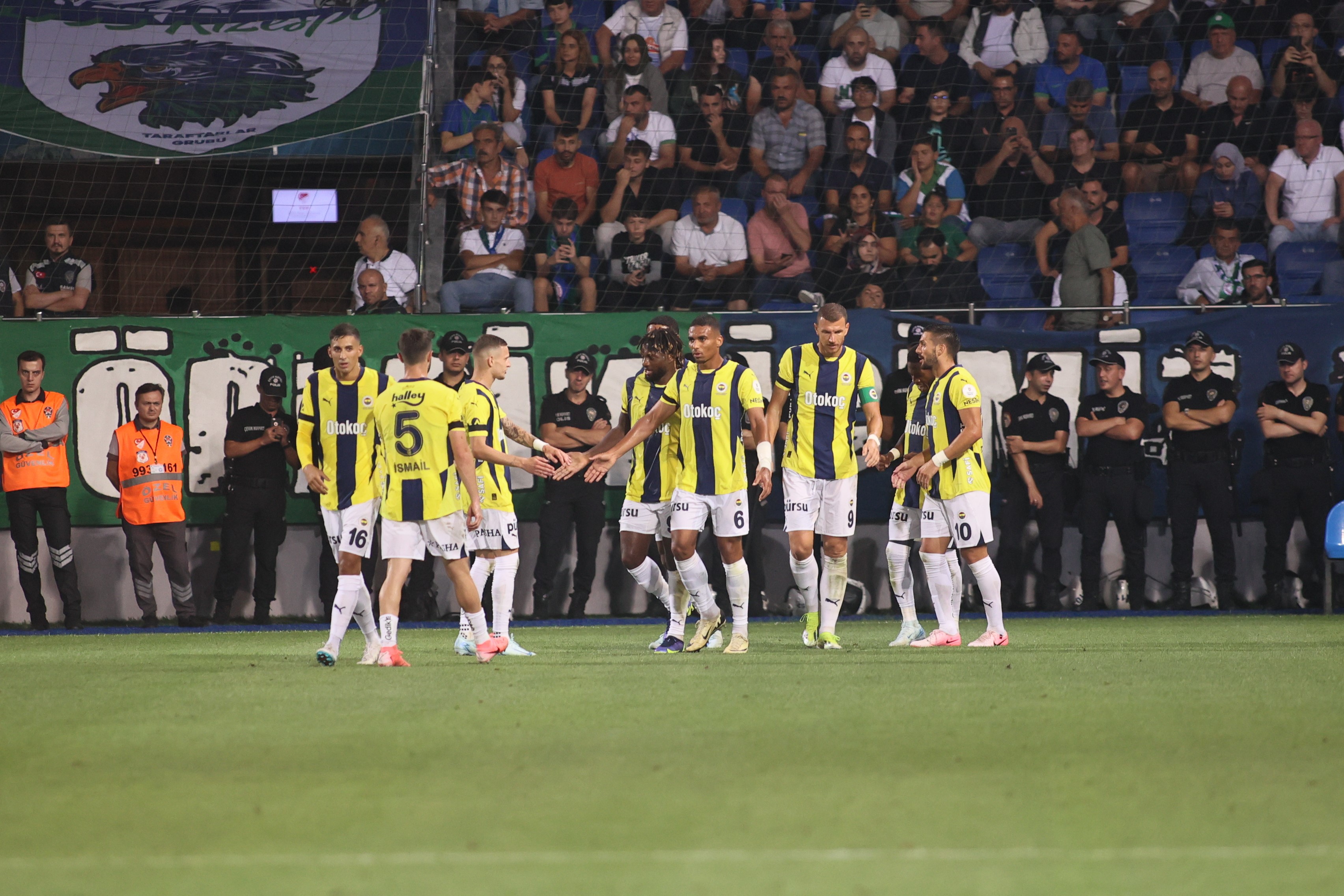 Trendyol Süper Lig Çaykur Rizespor Fenerbahçe 5  (1)