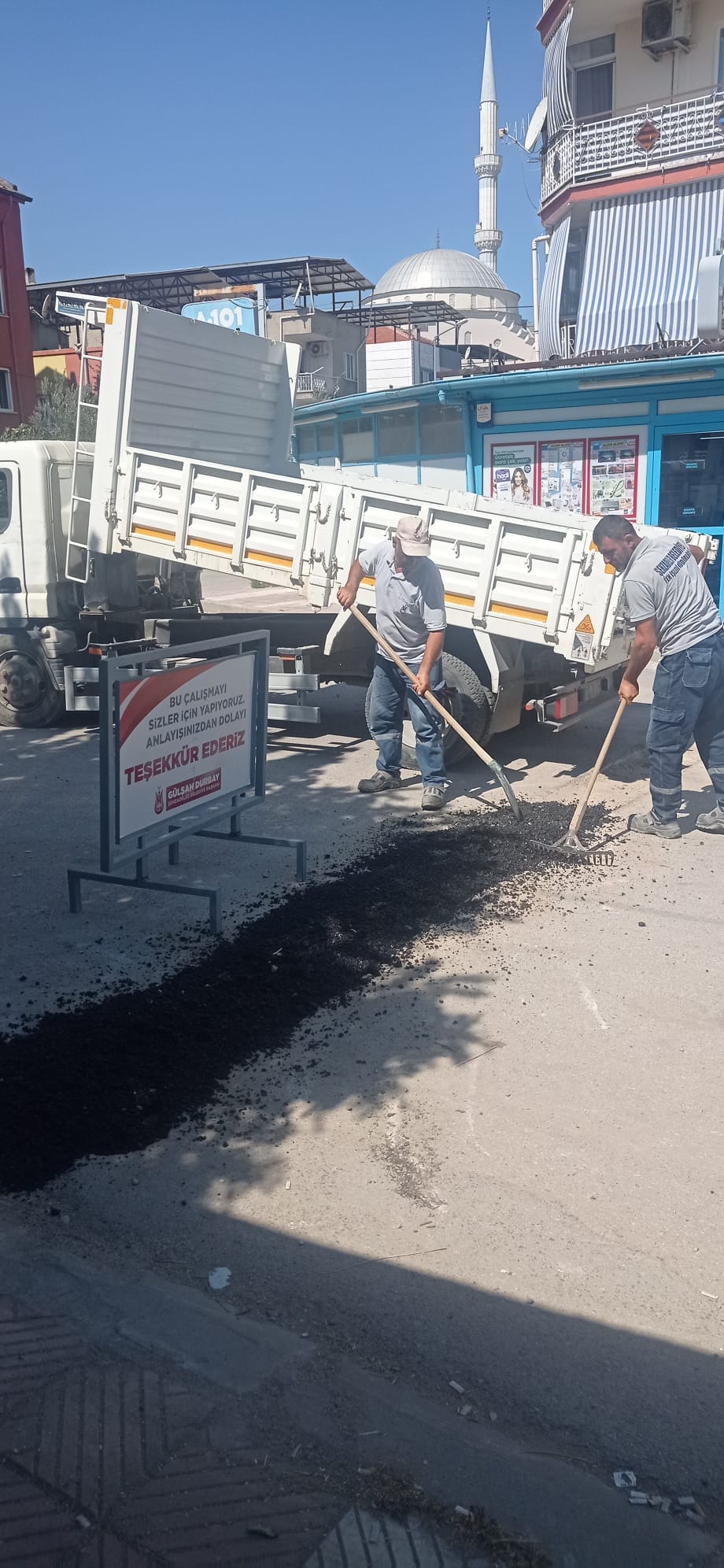 Şehzadeler’de Yol Çalışmalarına Devam (2)