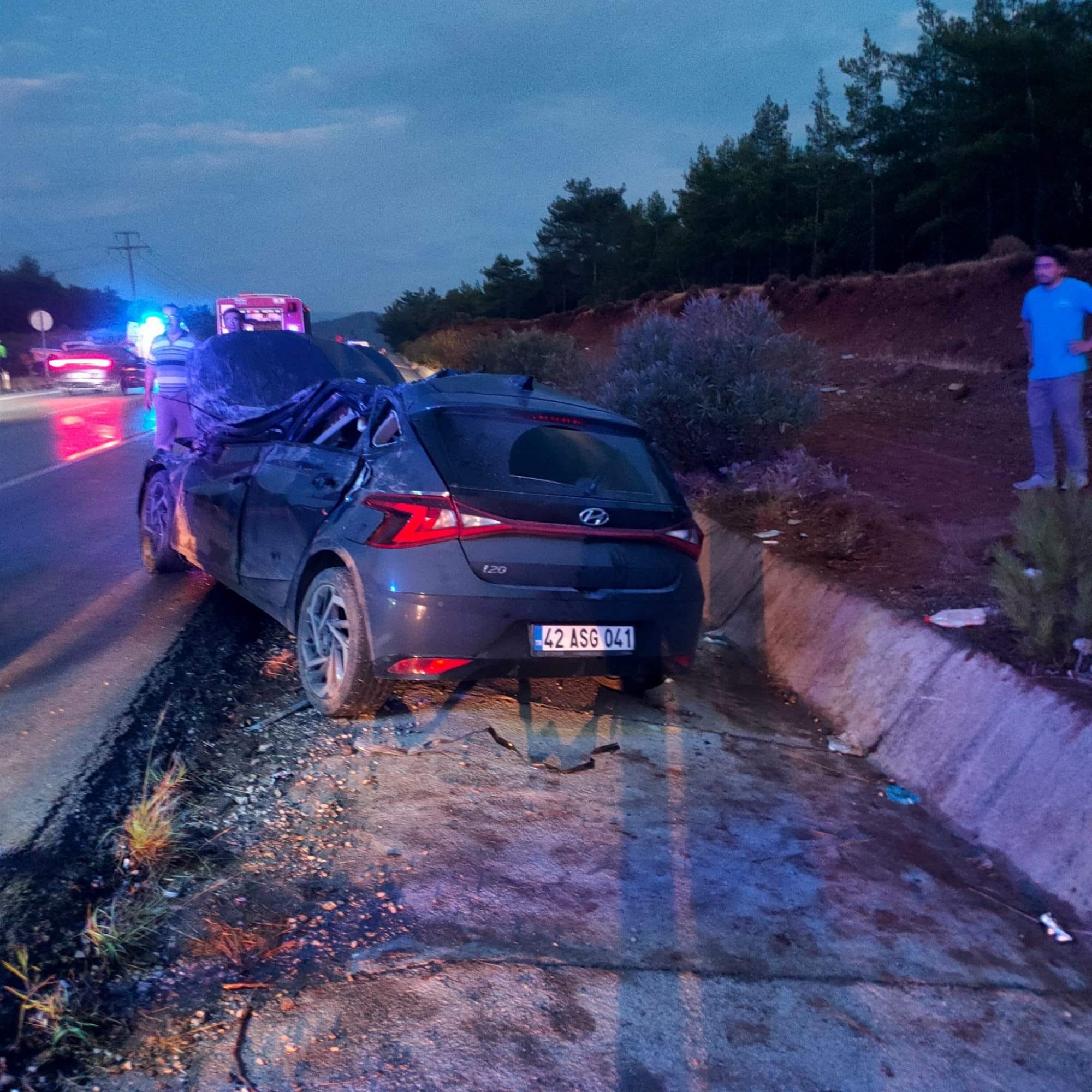 Muğla’nın Fethiye Ilçesinde 6 Aracın Birbirine Girdiği Kazada 1 Kişi Hayatını Kaybetti, 11 Kişi Yaralandı (4)