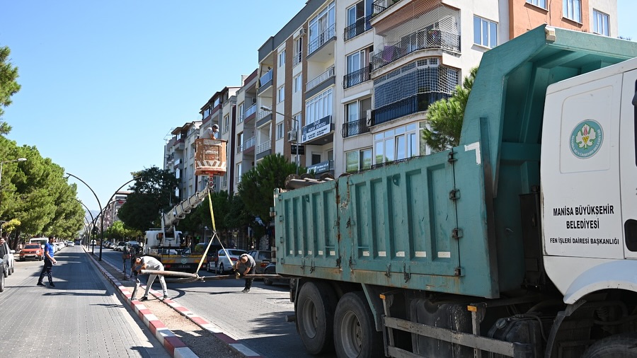 Soma’da Atatürk Caddesi Yenilendi (3)