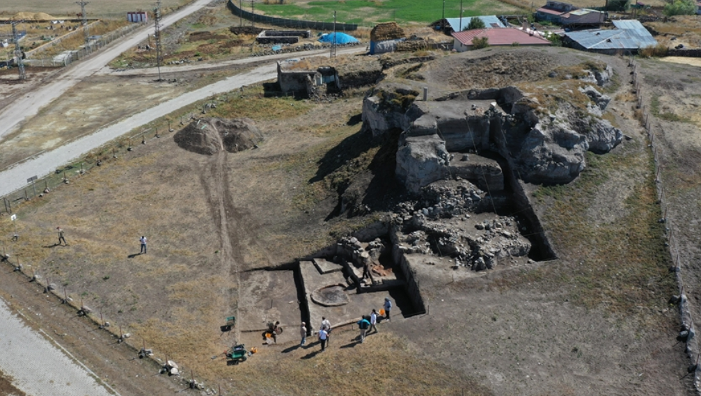 7 Bin Yılık Höyük Gün Yüzüne Çıktı