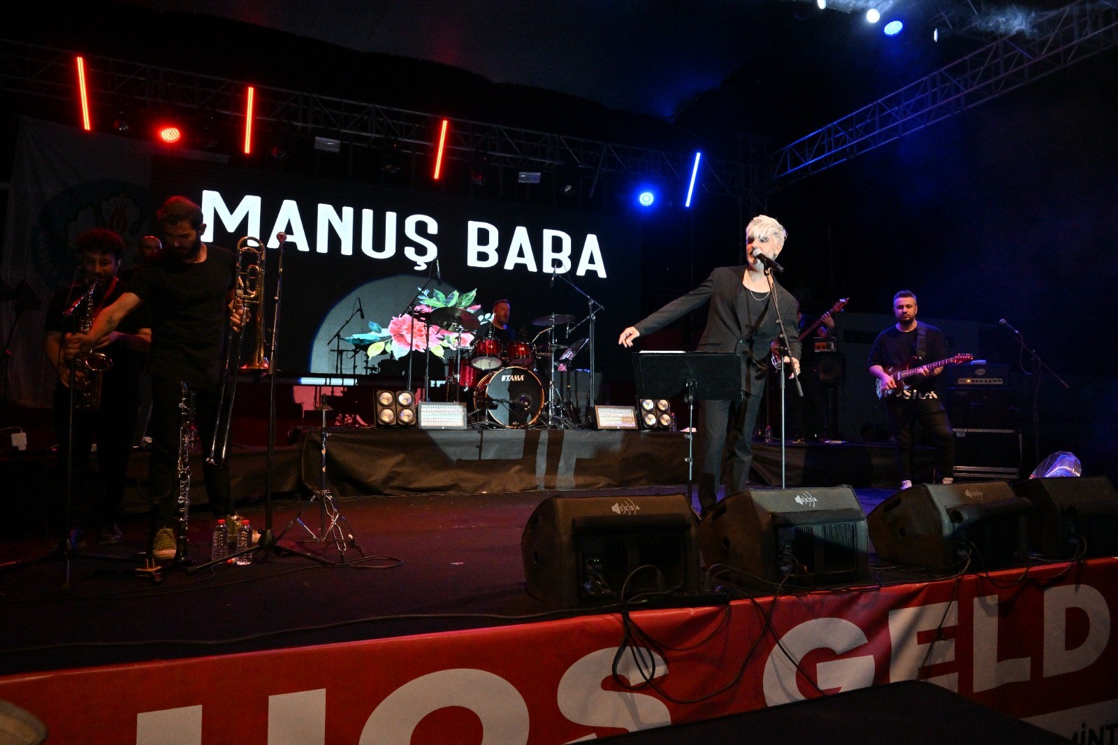 Manuş Baba’dan Ahmetli’de Konser (5)