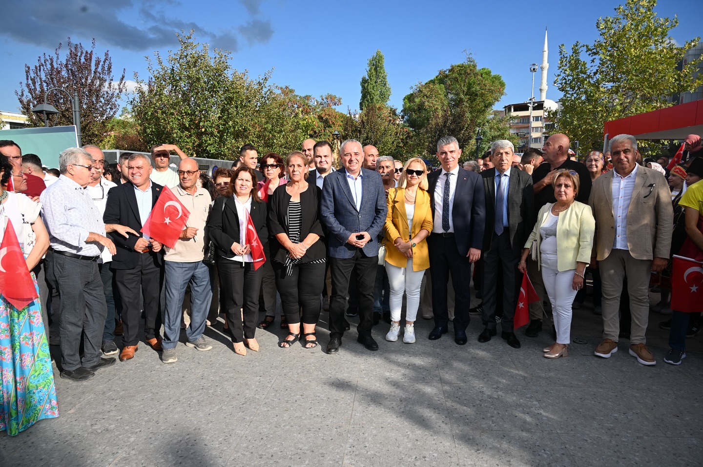 Soma’da Karaelmas festivali coşkusu