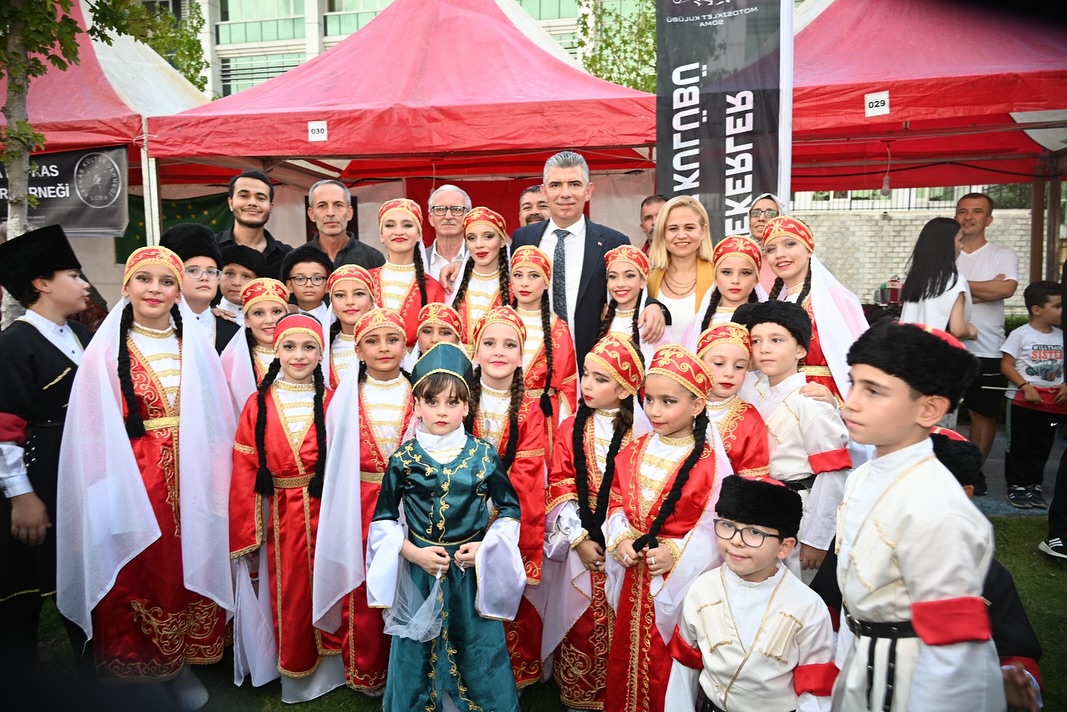 Soma’da Karaelmas festivali coşkusu