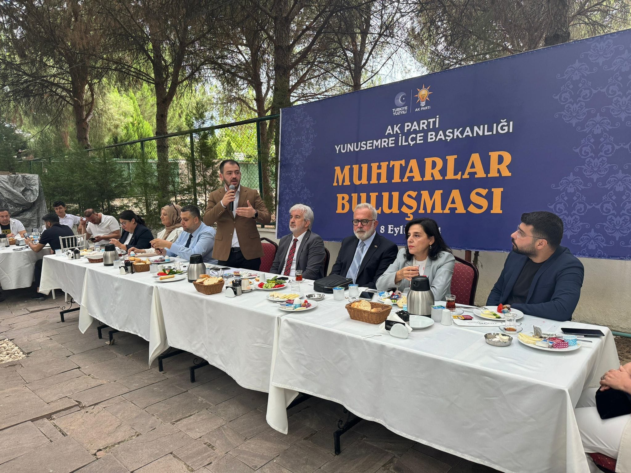 Ak Parti Manisa Teşkilatı Muhtarlarla Buluştu (3)