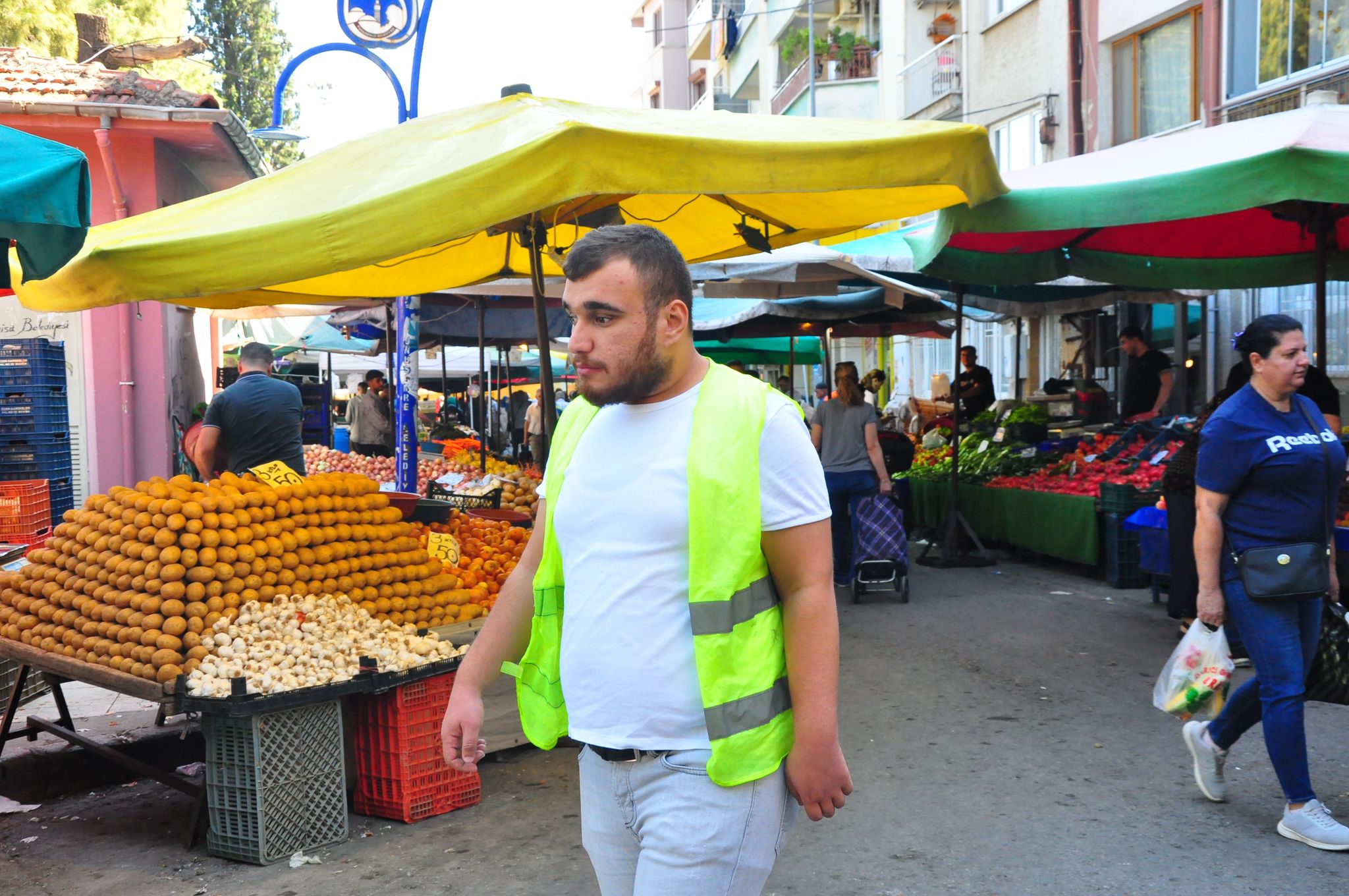 Engelli Gönüllü, Sma'lı Bebek Için Pazar Pazar Bağış Topluyor (5)