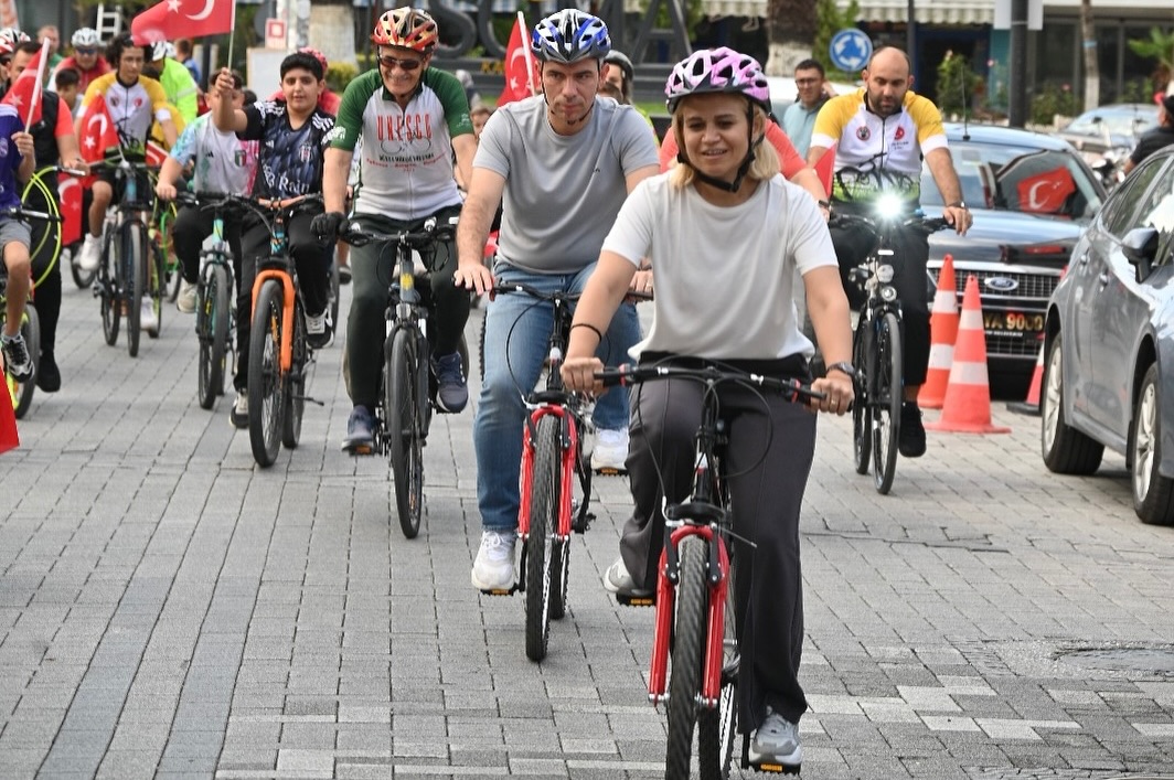 Soma’da Pedallar Sağlıklı Yaşam Için Çevrildi (3)