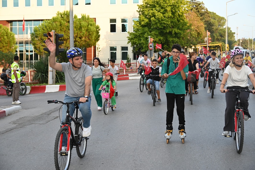 Soma’da Pedallar Sağlıklı Yaşam Için Çevrildi (4)