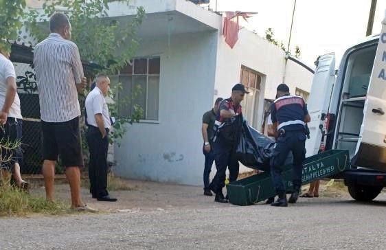 Antalya’da Anne Ve Oğlunun Öldürüldüğü Çifte Cinayette Kan Donduran Detaylar Ortaya Çıktı (6)