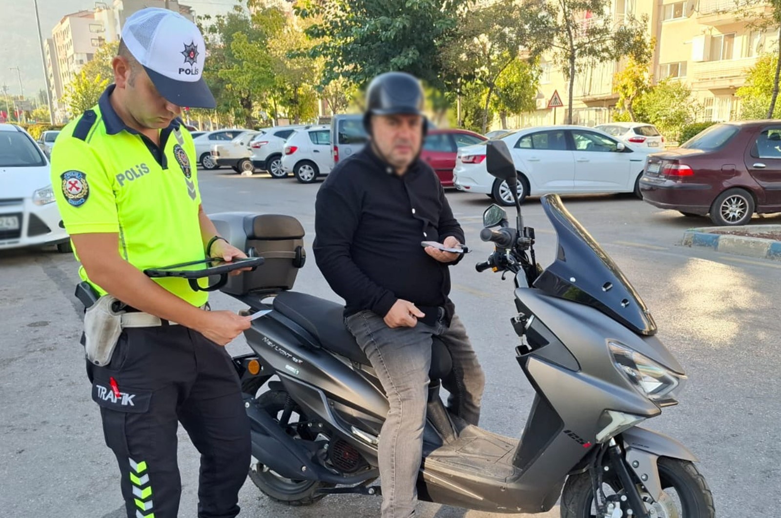 Manisa'da Motosiklet Sürücülerine Ceza (4)