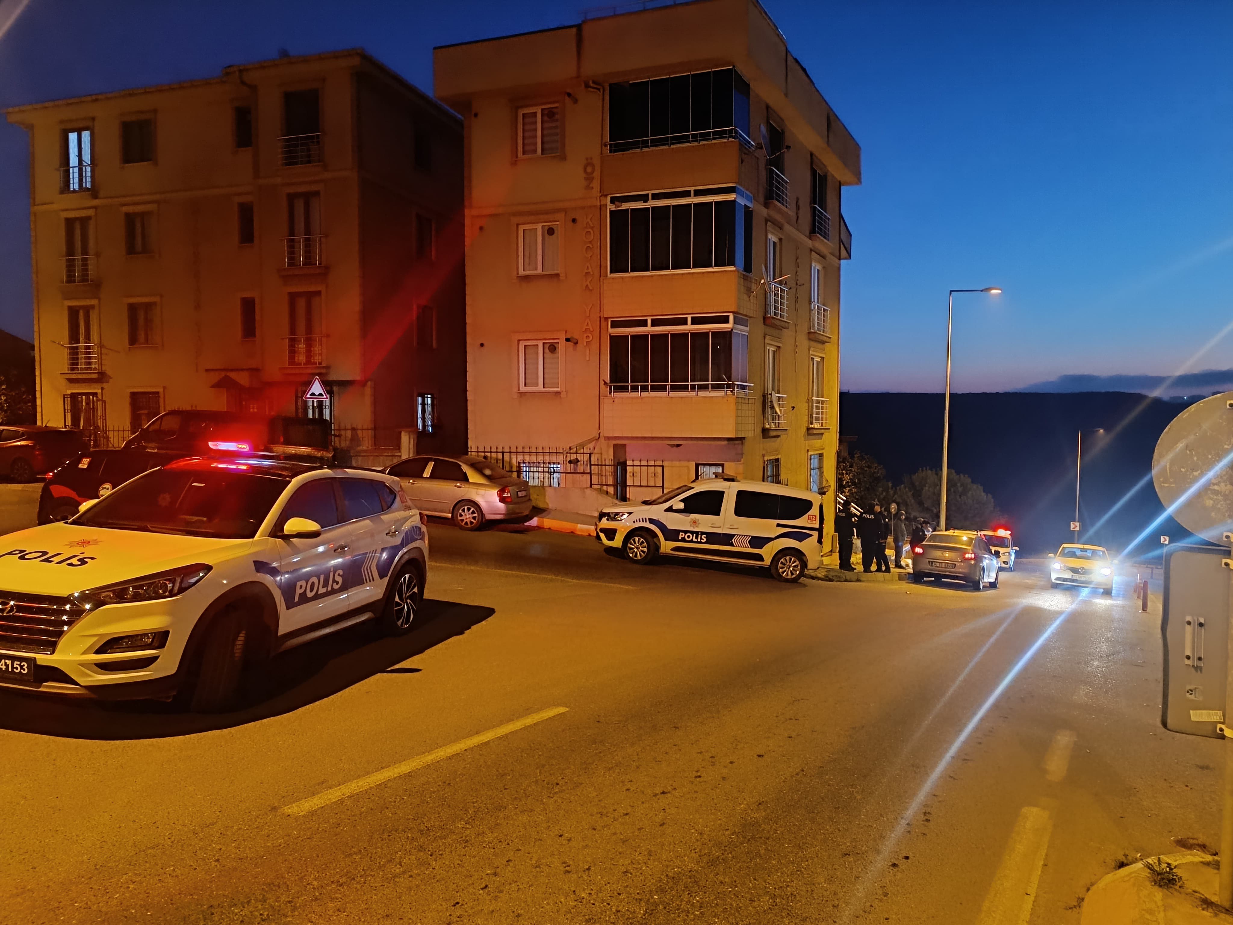 Pendik'te Korkunç Olay Kuzenini Defalarca Kez Bıçaklayarak Öldürdü (5)