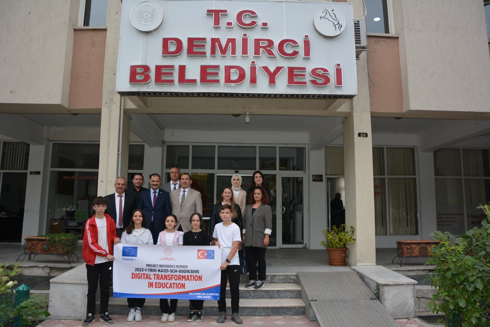 Demircili Öğrenciler Avusturya Yolcusu (1)