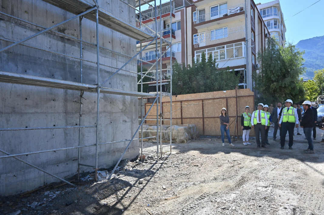 Manisa'nın otopark sorununa son! Açılış tarihi belli oldu