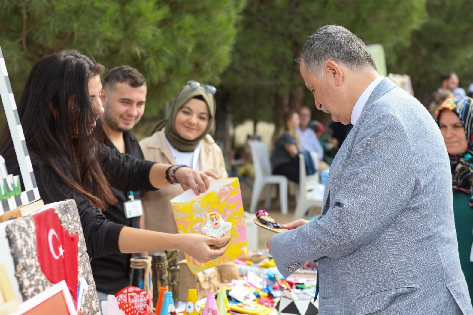 Yuntdağı Yöresel Ürünler Pazarı Açıldı (5)