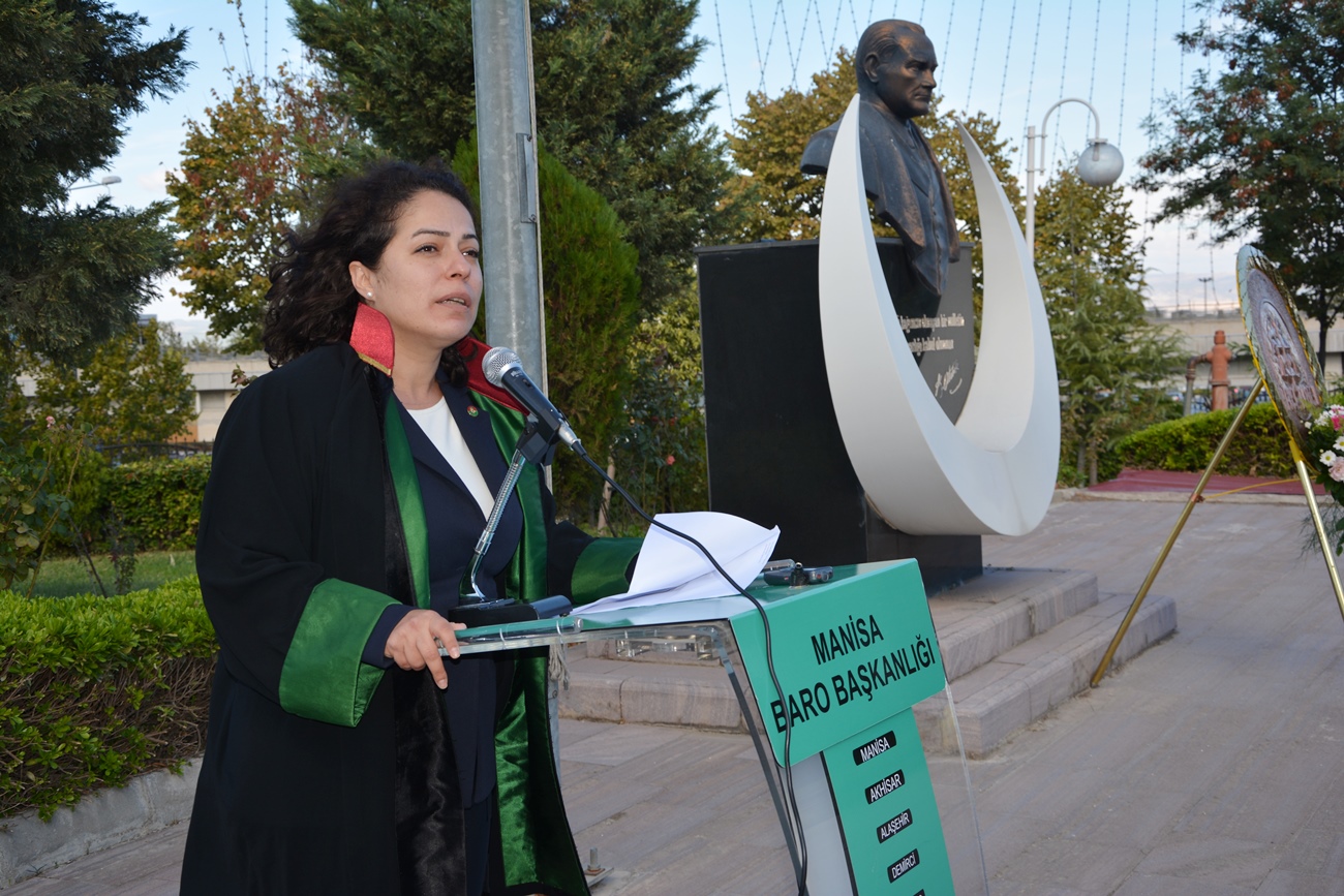 Başkan Malay, Atatürk Anıtına Çelenk Sundui̇ (4)