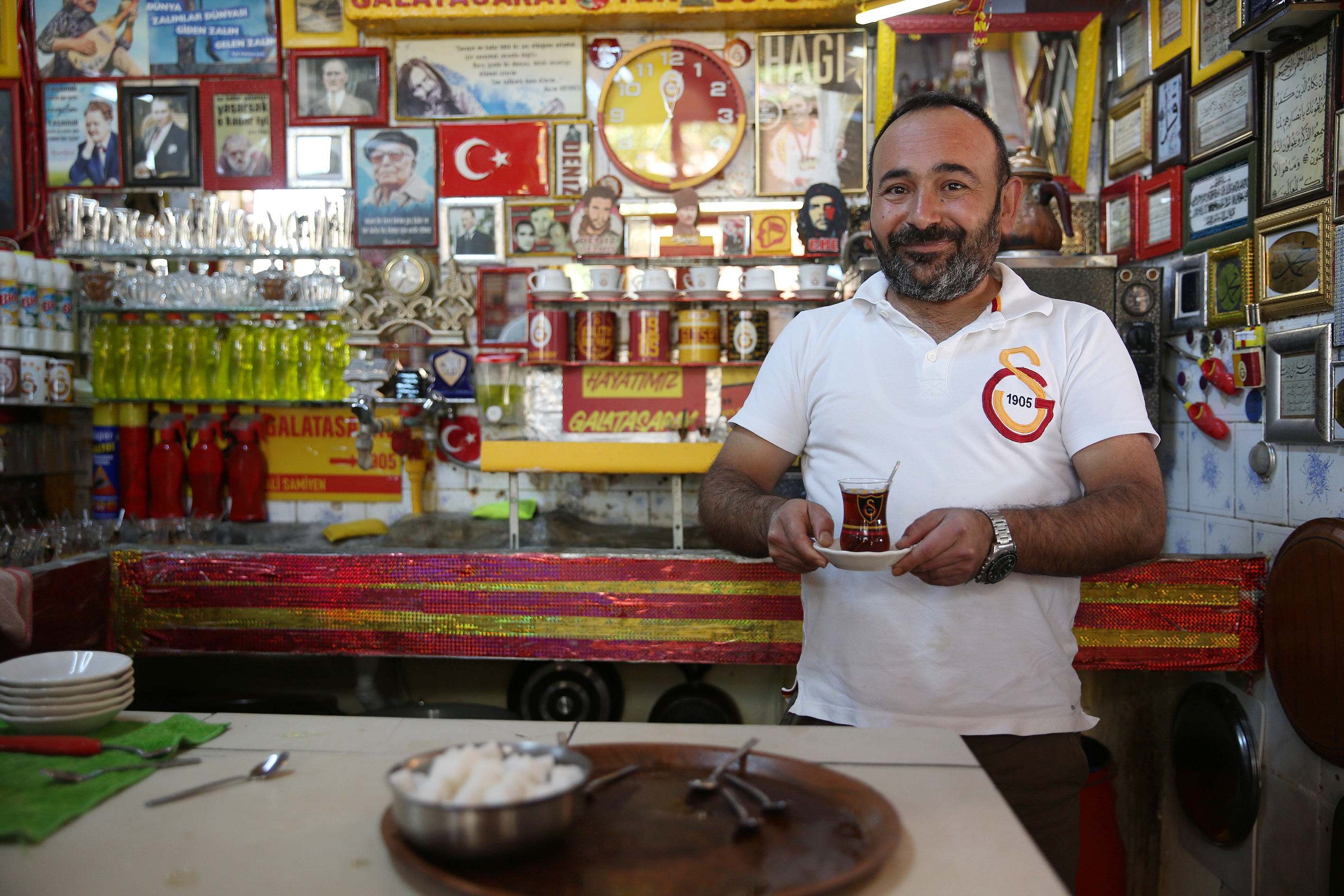 Bu Kahvehanede Galatasaray'ı Eleştirmek Ve Fenerbahçe Forması Yasak (6)