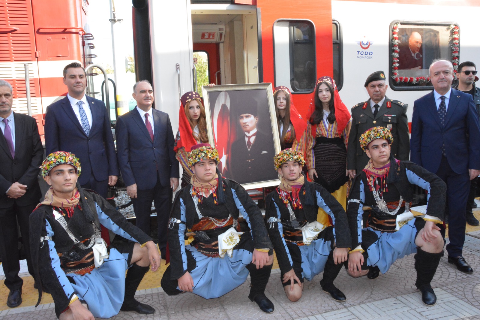 Gazi Mustafa Kemal Atatürk'ün Manisa'ya (8)