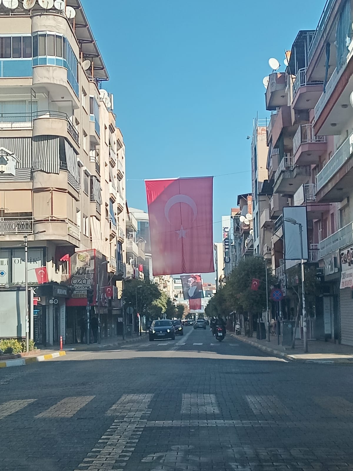 Salihli Türk Bayraklarıyla Donatıldı (1)