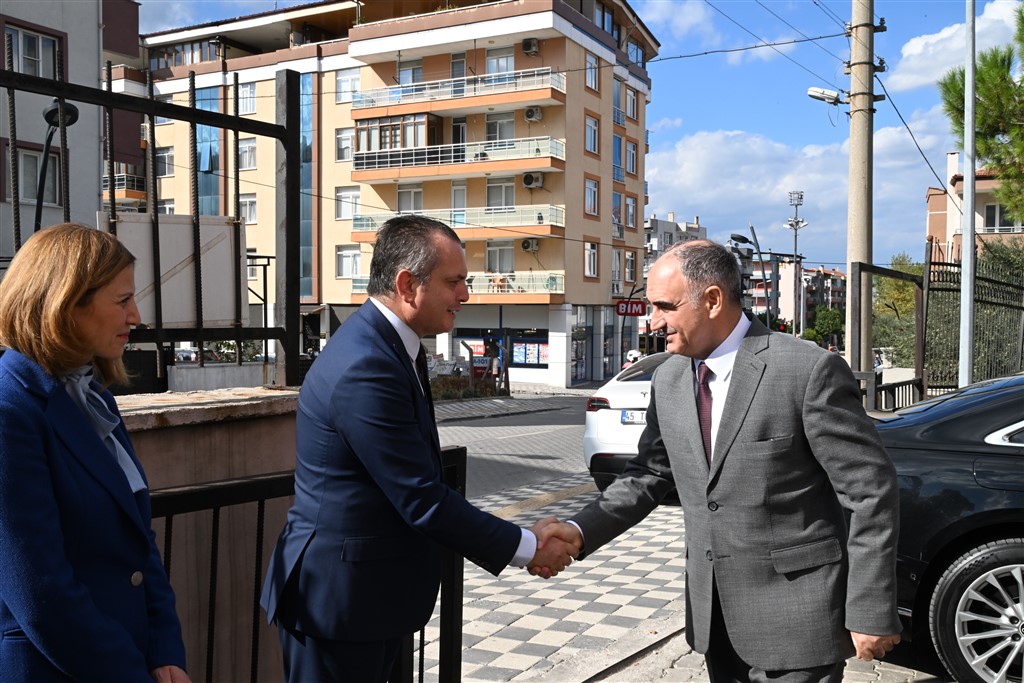 Vali Özkan, Ilçeleri Değerlendirdi (1)