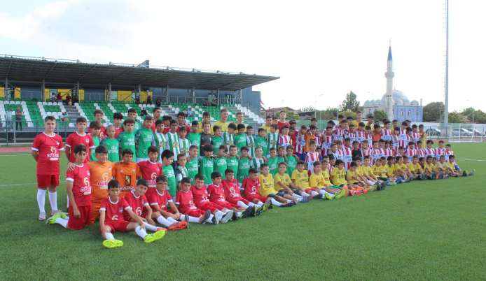 Selimşahlar Mahallesi gençlerini sporla geleceğe taşıma hedefinde!