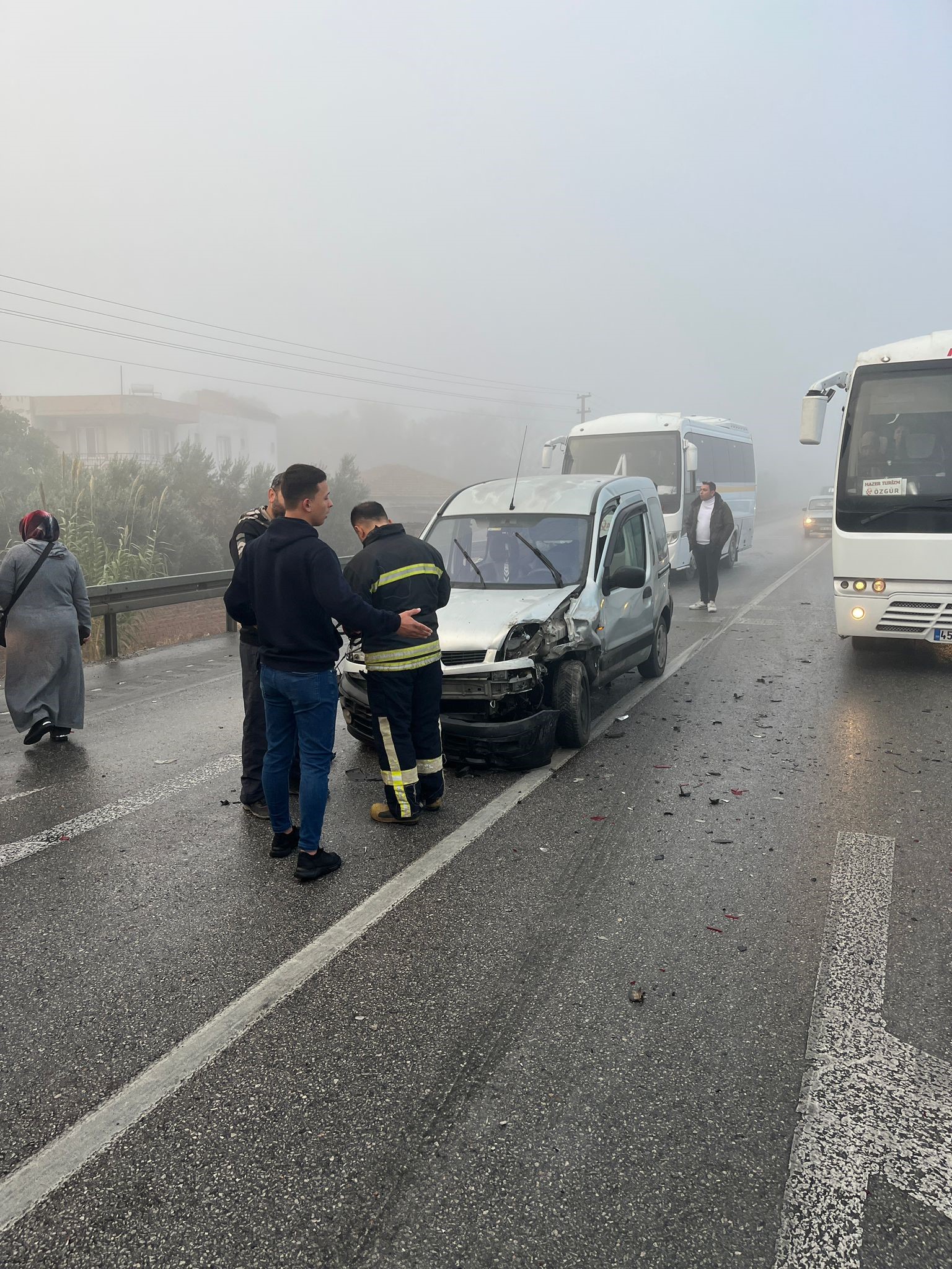 Manisa’da Yağış Ve Sis Kazaları Beraberinde Getirdi (5) Kopya