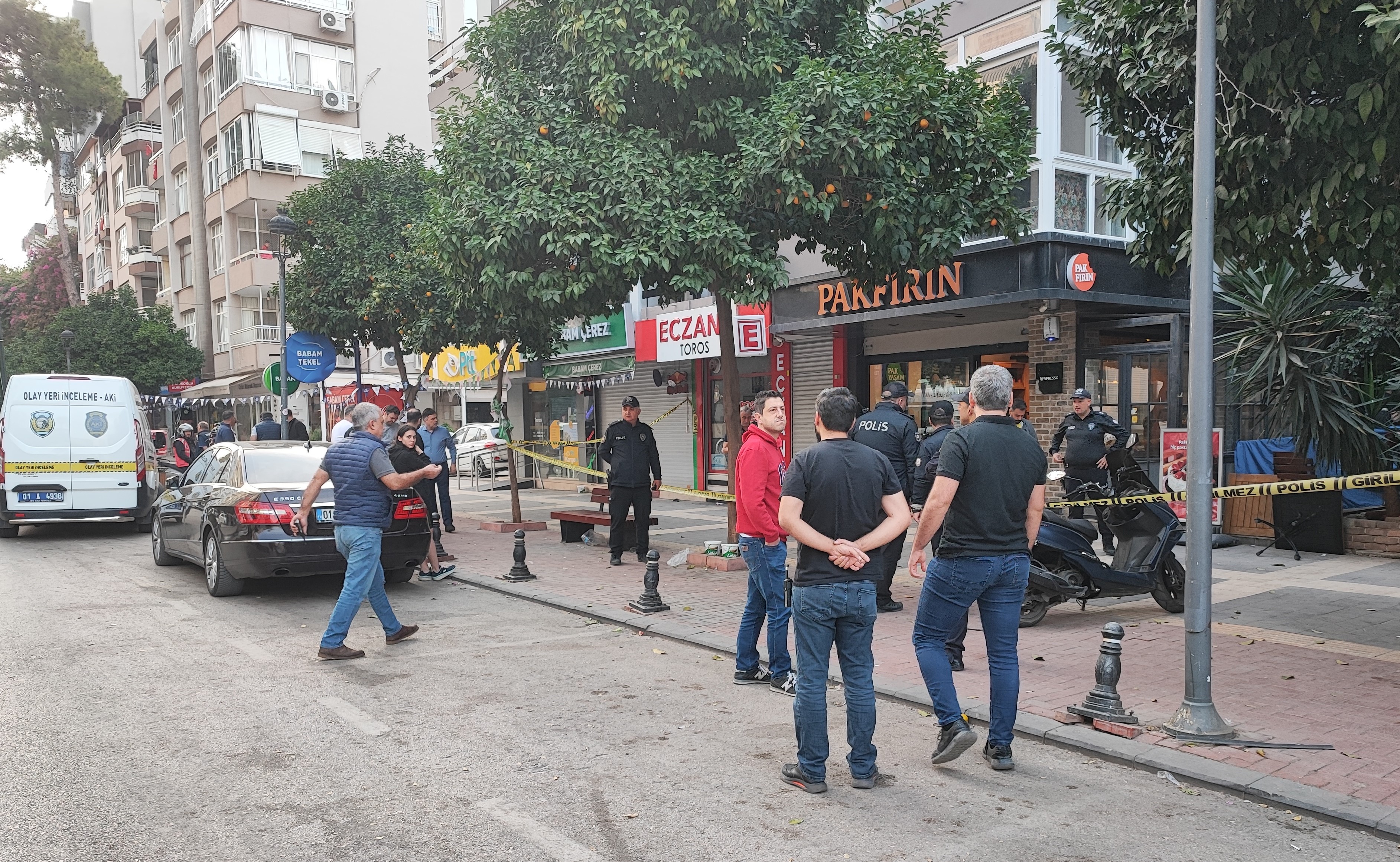 Adana'da Iş Yerinde Öldürülen Genç Kızın Eski Sevgilisi Tarafından Ayrıldığı Için Öldürüldüğü Ortaya Çıktı (2)