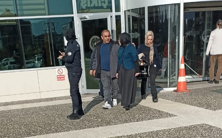 Bolu'nun Gerede Ilçesinde Oğluyla Tartışan Çocuğu Otomobiliyle Ezdi (1)