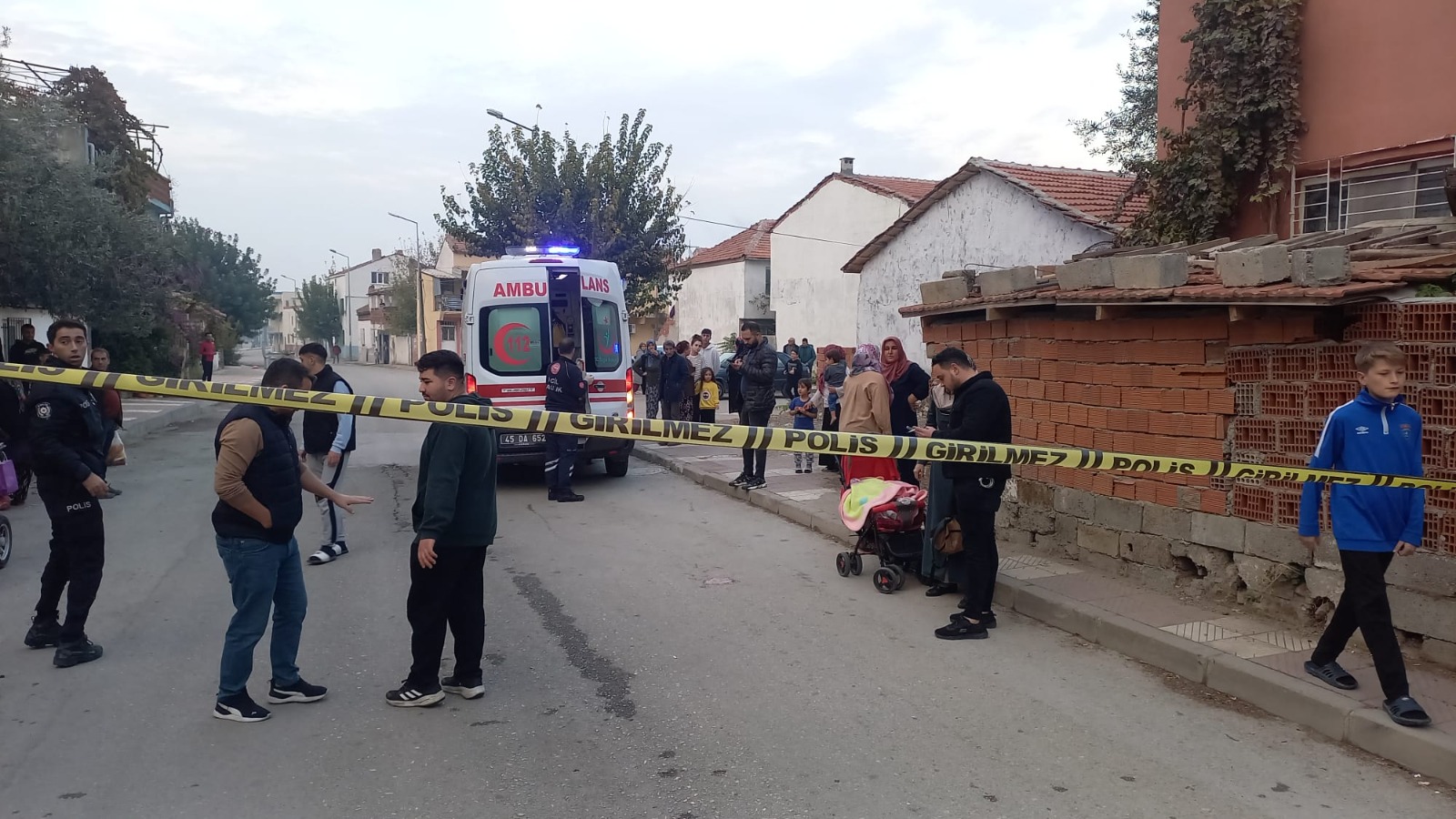 Manisa Kadın Meclisi’nden Önemli Açıklama Kadınların Yaşamına Tehdit Oluşturuyor (7)