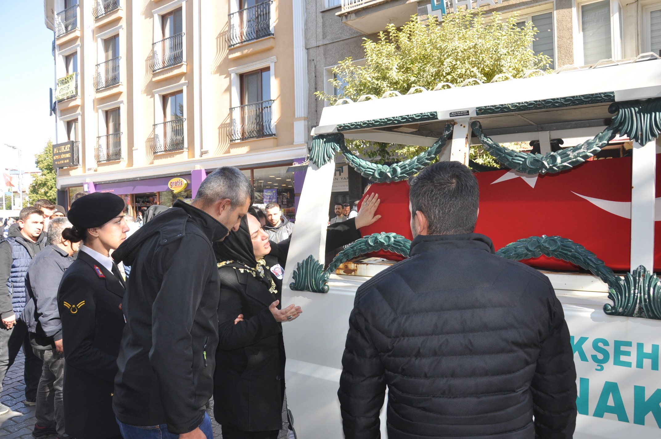 Manisa’da Uzman Çavuş'a ‘Yürek Yakan’ Veda (1)