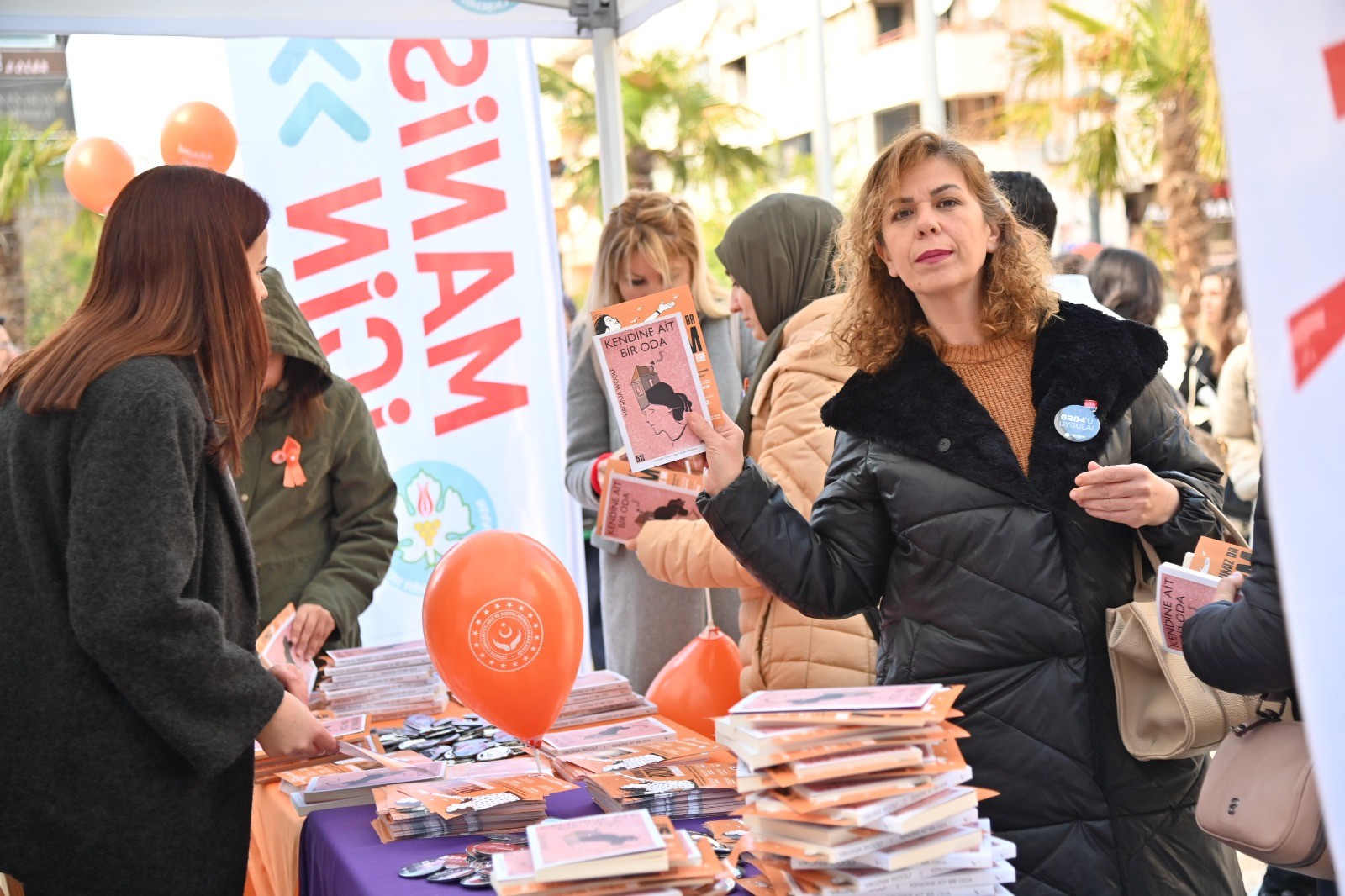 Manisa'da Kadına Yönelik Şiddete Birlikte 'Dur' Dediler (7)