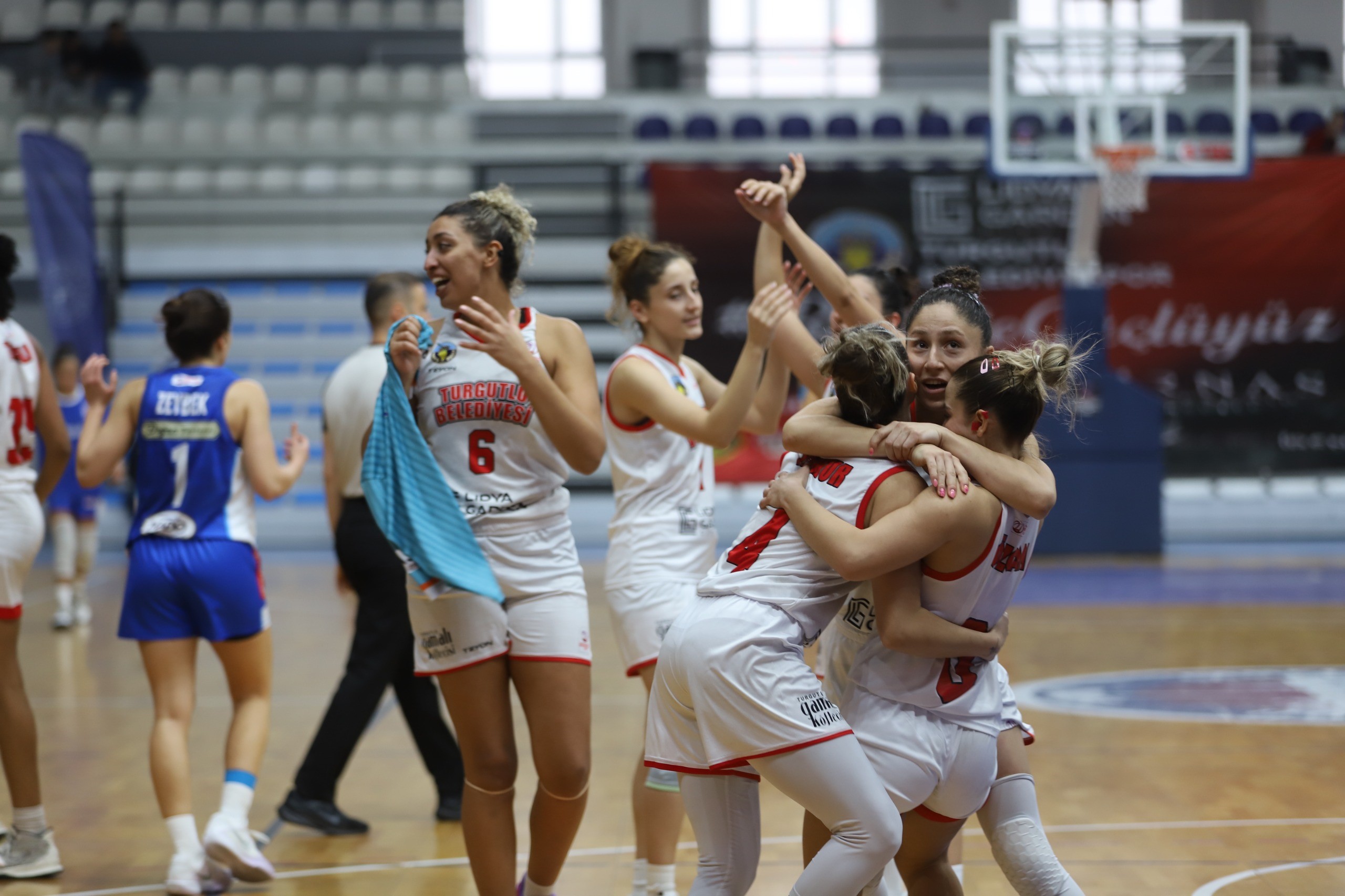 Haftanın Maçında Kazanan Turgutlu Belediyespor Oldu (7)