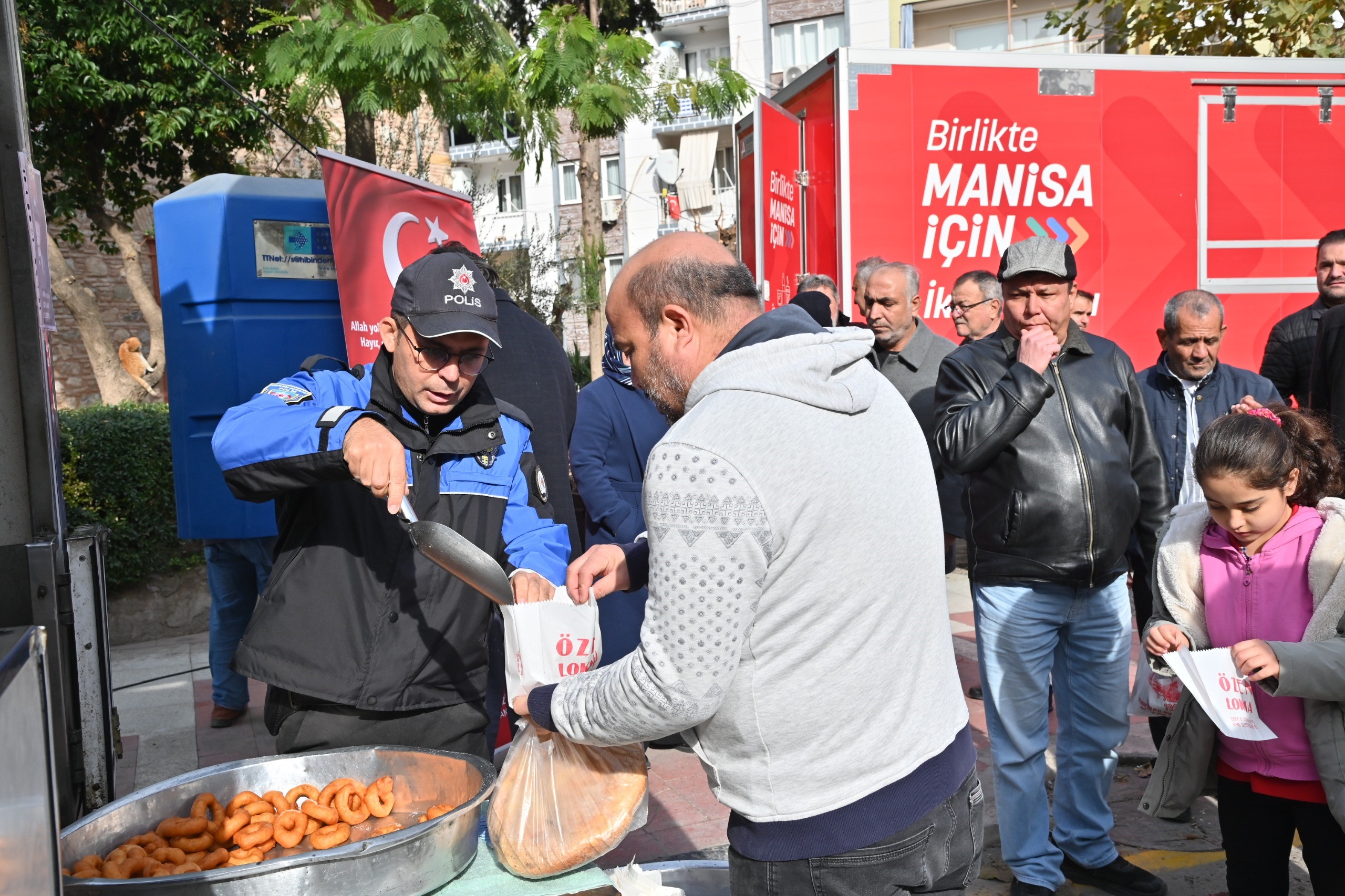 Manisalı Şehitler Hikmet Onan ve Hasan Akoral dualarla anıldı