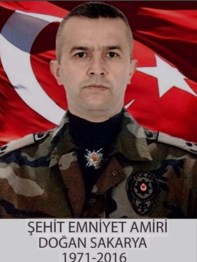 Emniyet Müdürü Aktaş’tan Şehit Emniyet Amiri Doğan Sakarya’nın ailesine ziyaret