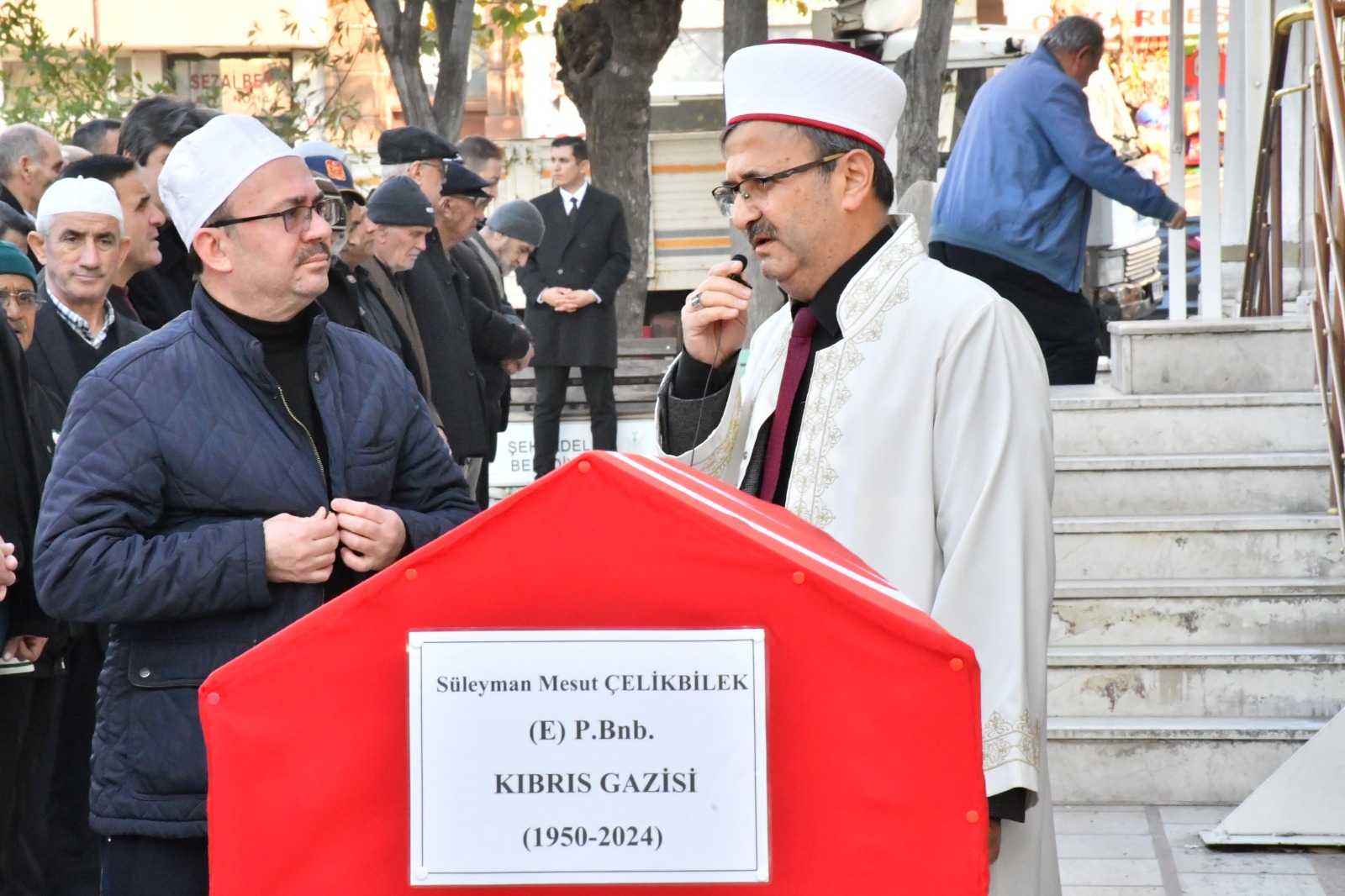 Kıbrıs Gazisi Çelikbilek, Askeri Törenle Uğurlandı (1)