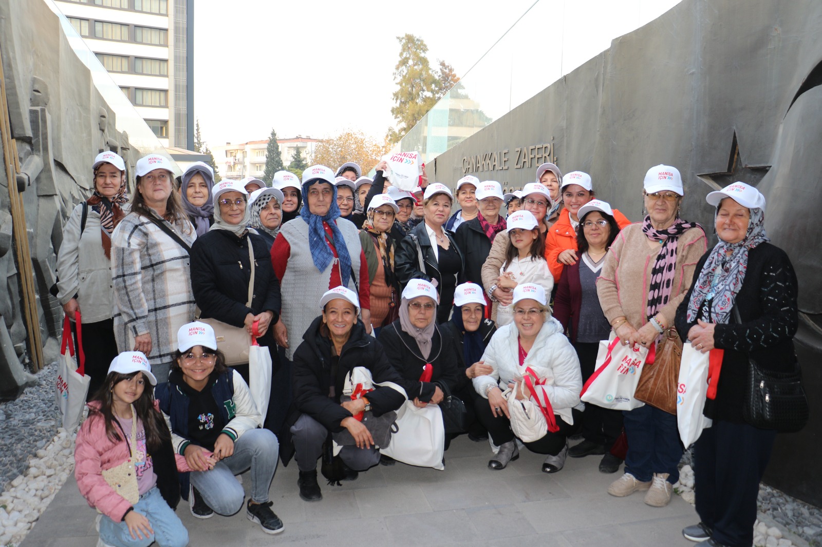 Kırkağaçlı Kadınlar Adım Adım Manisa’yı Gezdi (2)