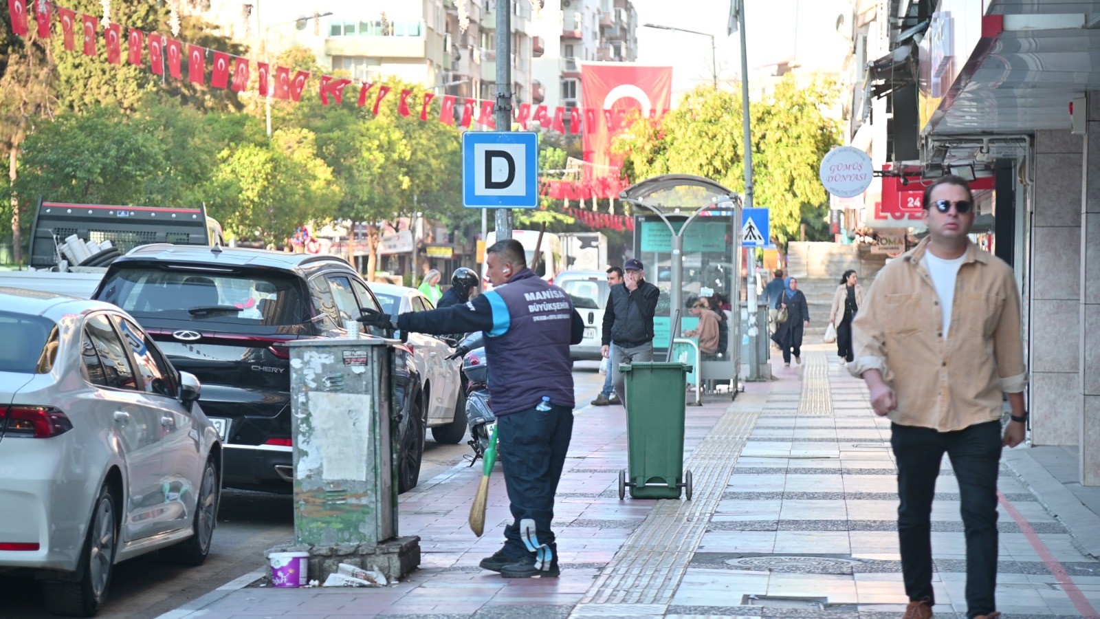 Manisalı Hemşehrilerimizin Temizlik Konusunda Çok Daha Duyarlı Olmalarını Bekliyoruz (6)