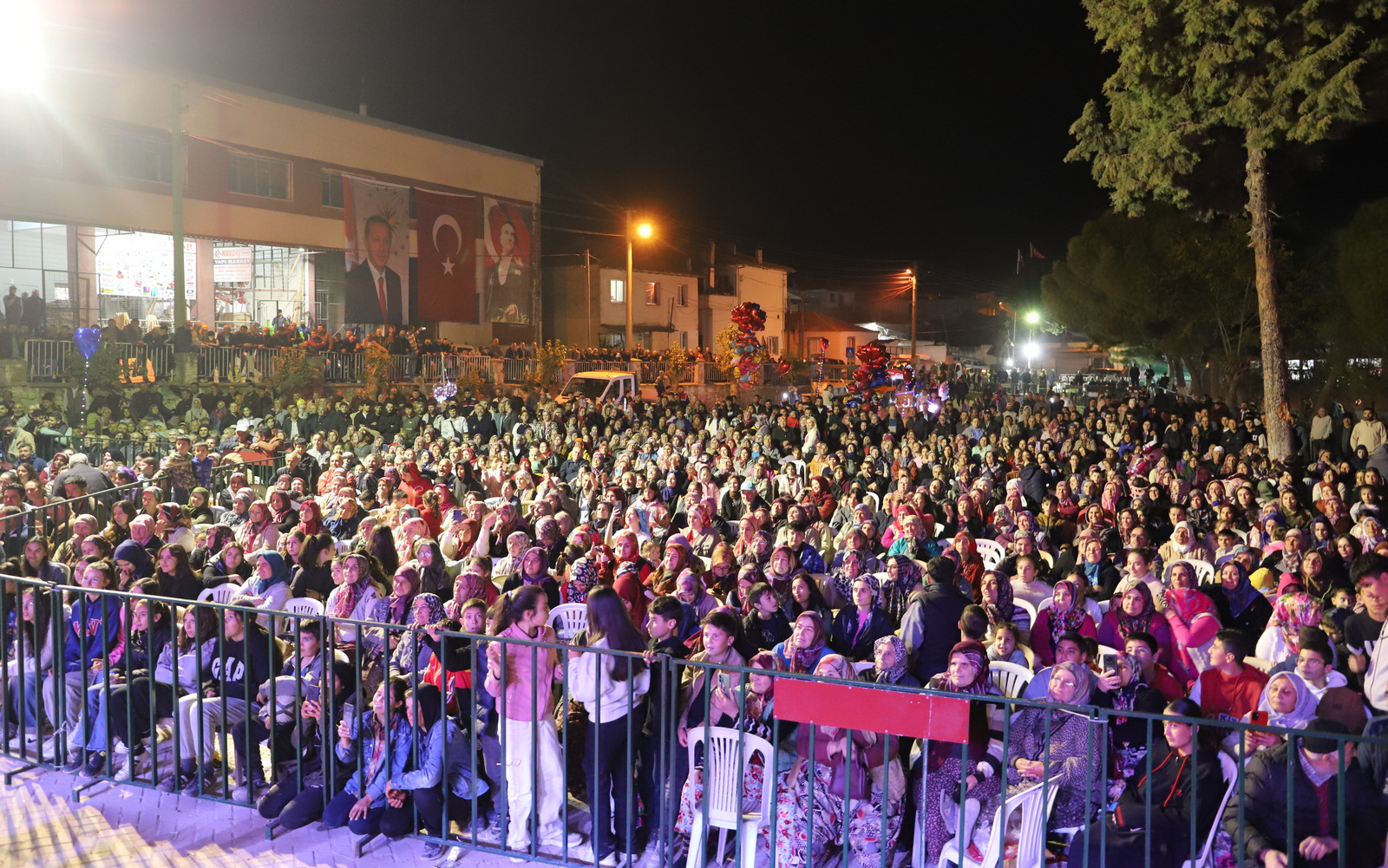 Saruhanlı’da Ayşe Dinçer Rüzgarı Esti  (3)