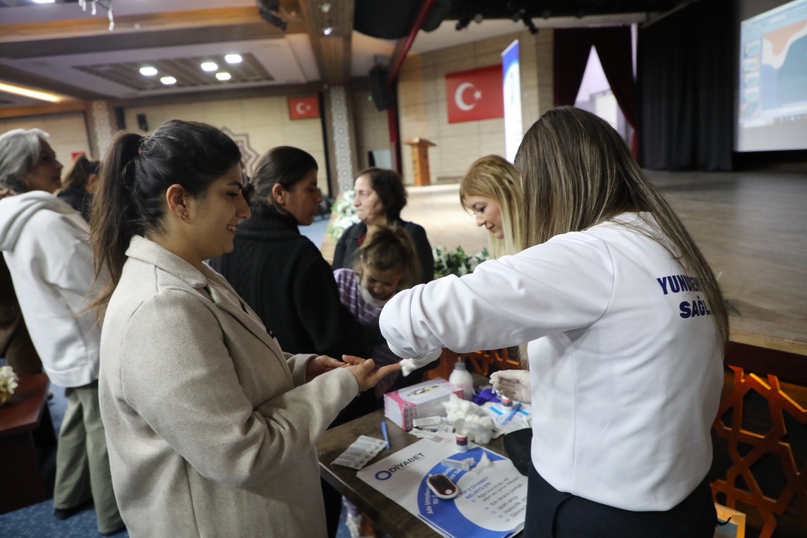 Yunusemre Belediyesi'nden Diyabet Eğitimi (3)