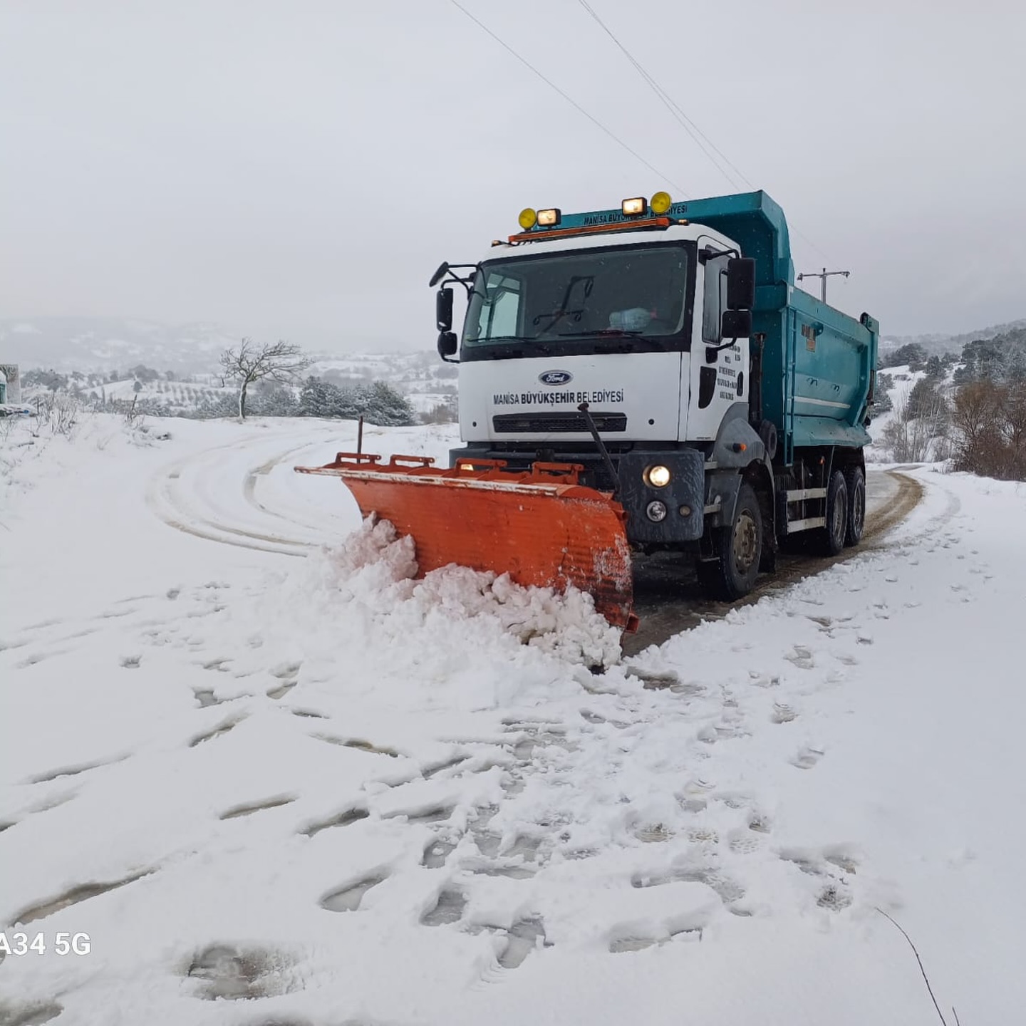 Manisa Büyükşehir Ekipleri Kar Yağışında Sahadaydı  (5)