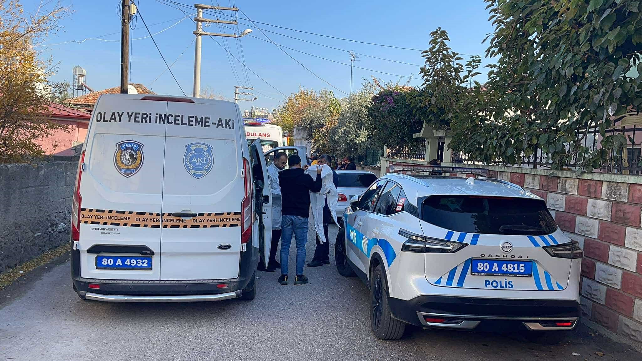 Osmaniye’de Tek Odalı Müstakil Evde Çıkan Yangın Sonucu 27 Yaşındaki Kerem Akoluk, Köpeğiyle Birlikte Hayatını Kaybetti (5)