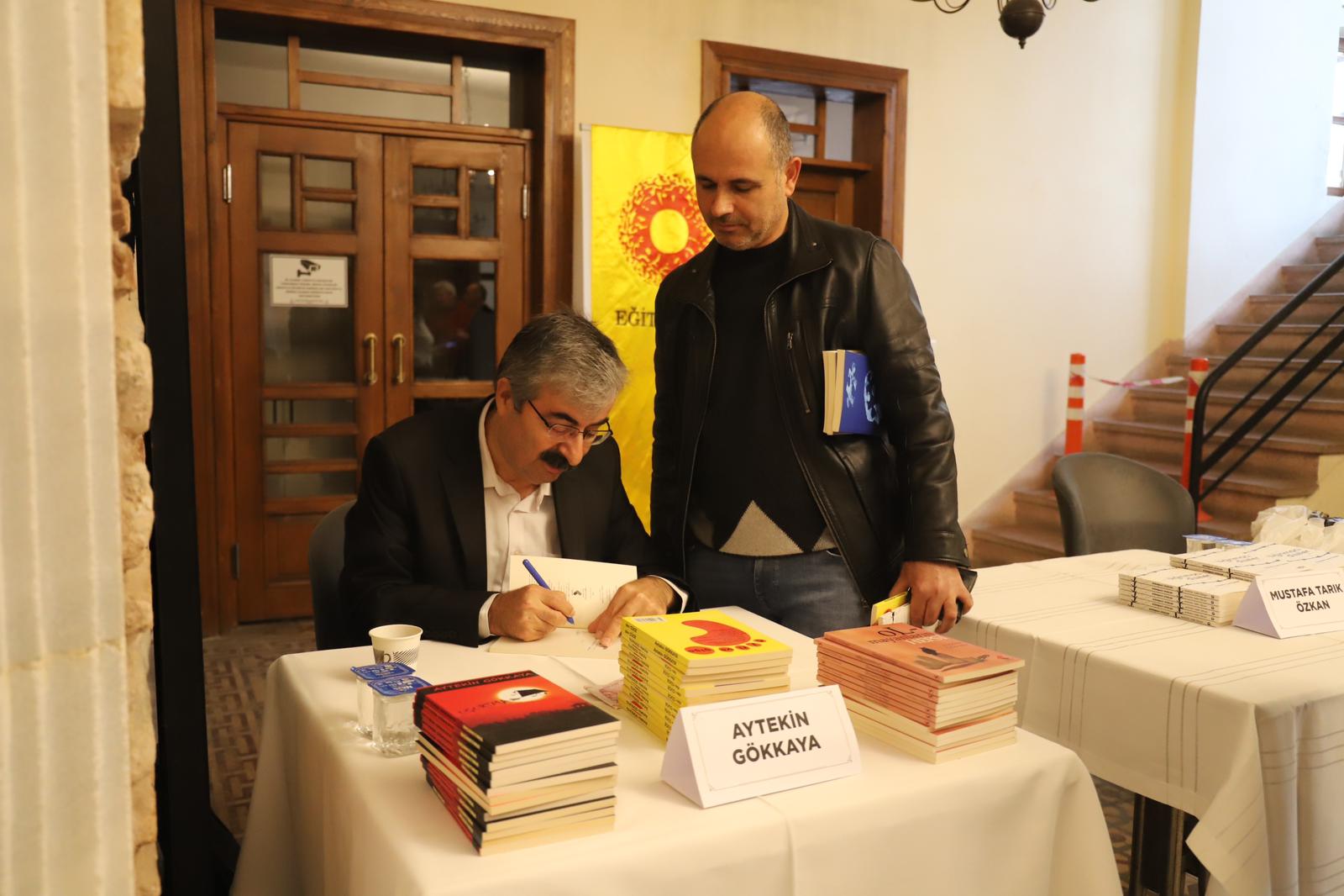 'Turgutlu Yazarlarıyla Buluşuyor' Programına Yoğun Ilgi (4)