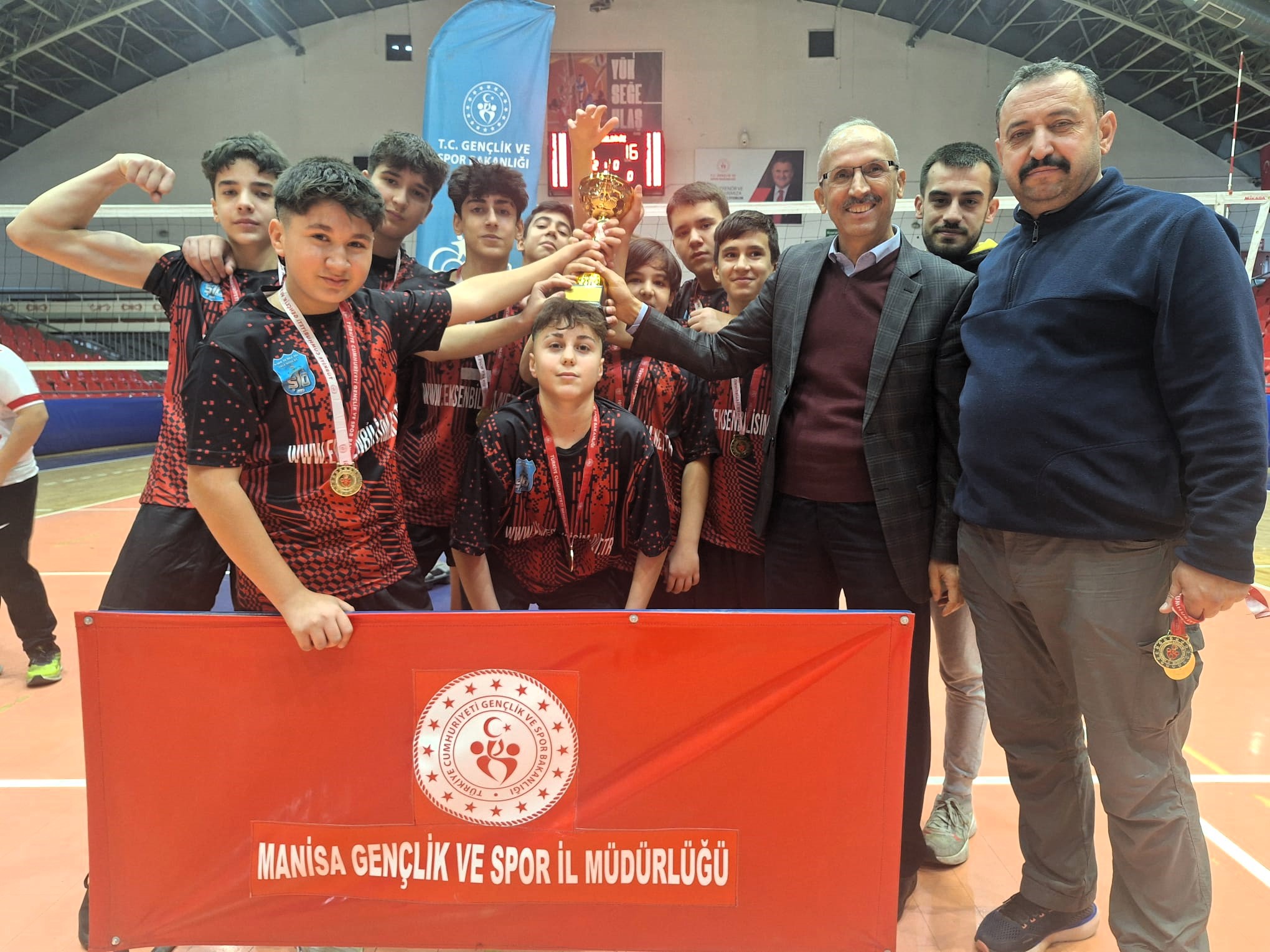 Manisa’da Okul Sporları Birincileri Belli Oldu! (4)