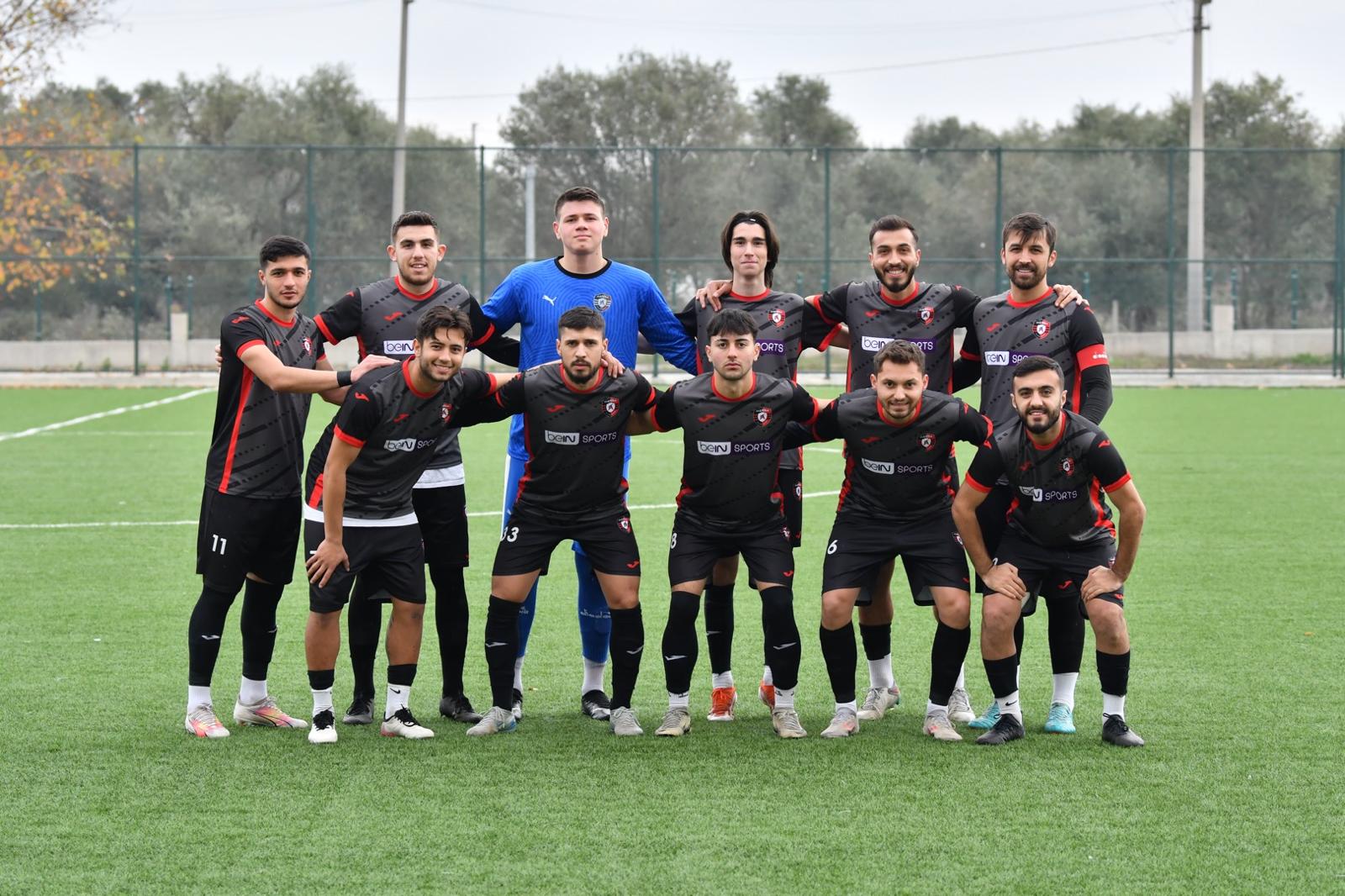 Süper Amatör Küme’de Mücadele Eden Yıldızspor 45 Futbol Kulübü, Karşılaştığı Çatalköprüspor’u 7 1’Lik Skorla Mağlup Ederek Dikkat Çeken Bir Galibiyete Imza Attı. (7)