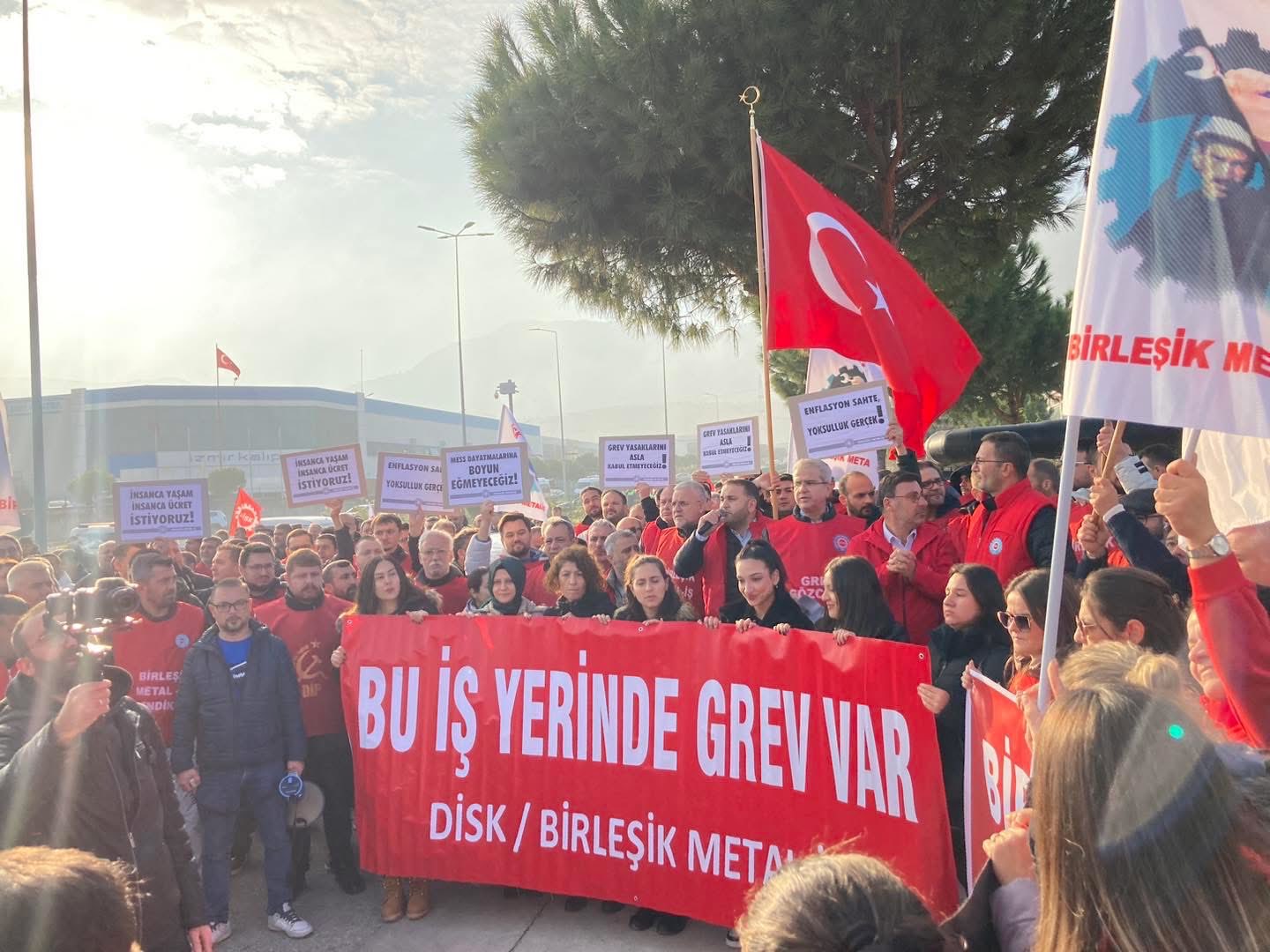 Birleşik Metal İşçileri Sendikası Manisa Şubesi, Schneider Elektrik Fabrikasında Greve Başladı. (4)