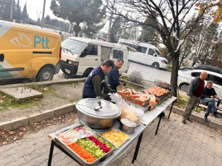 Manisa’da PTT Personeline moral ve motivasyon yemeği